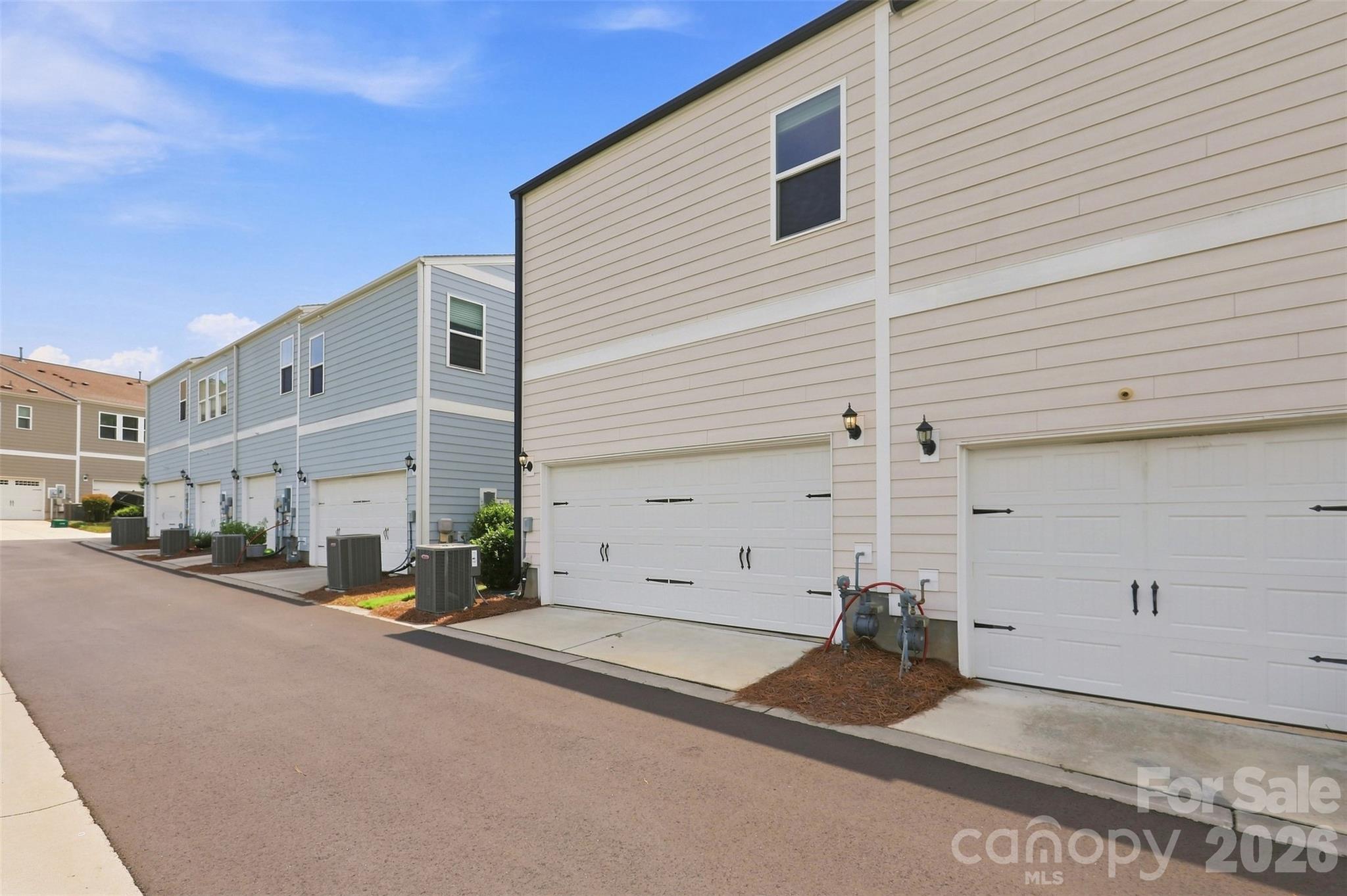 1004 Lyndon Station Drive Property Photo 37