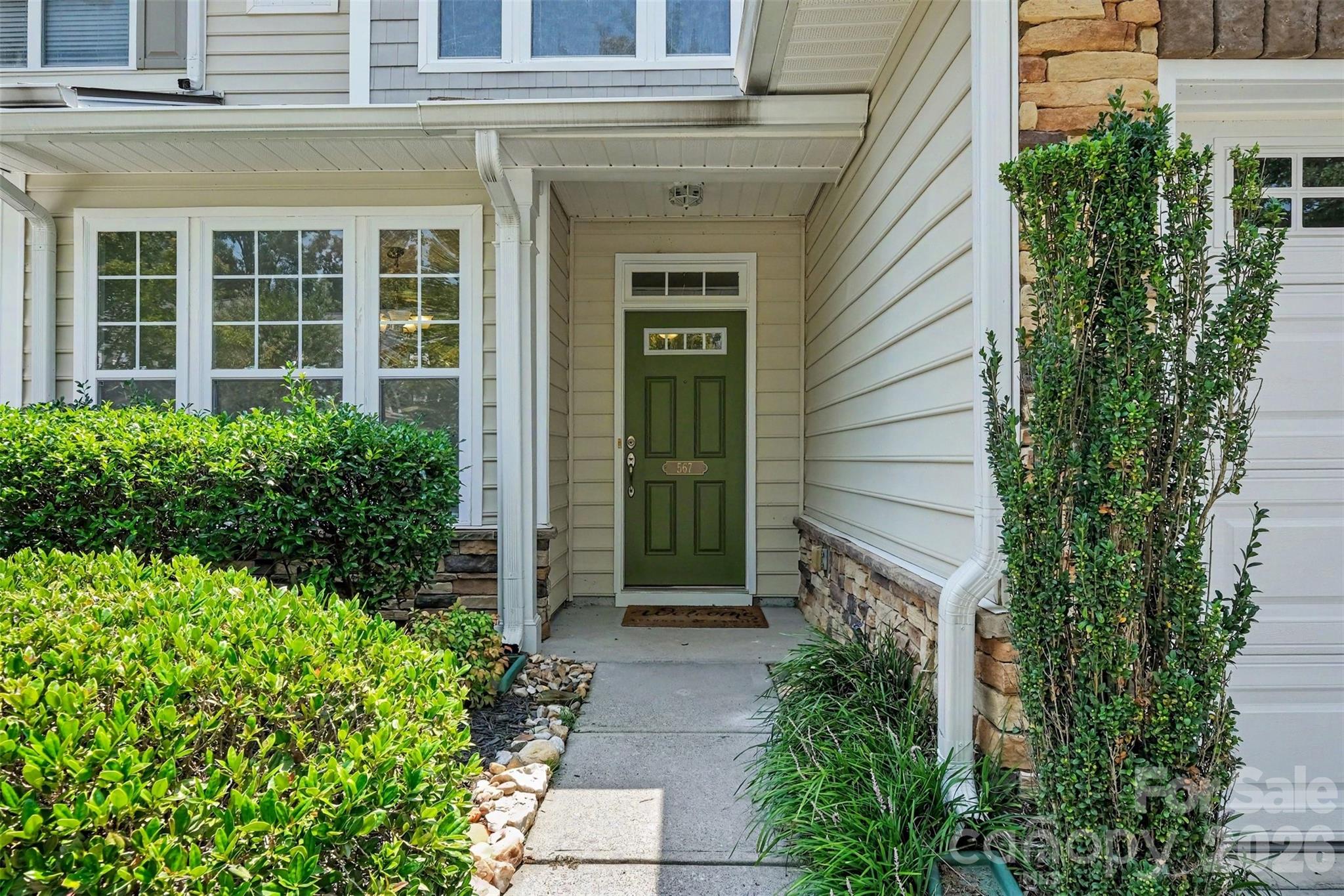 567 Pine Links Drive Property Photo 4