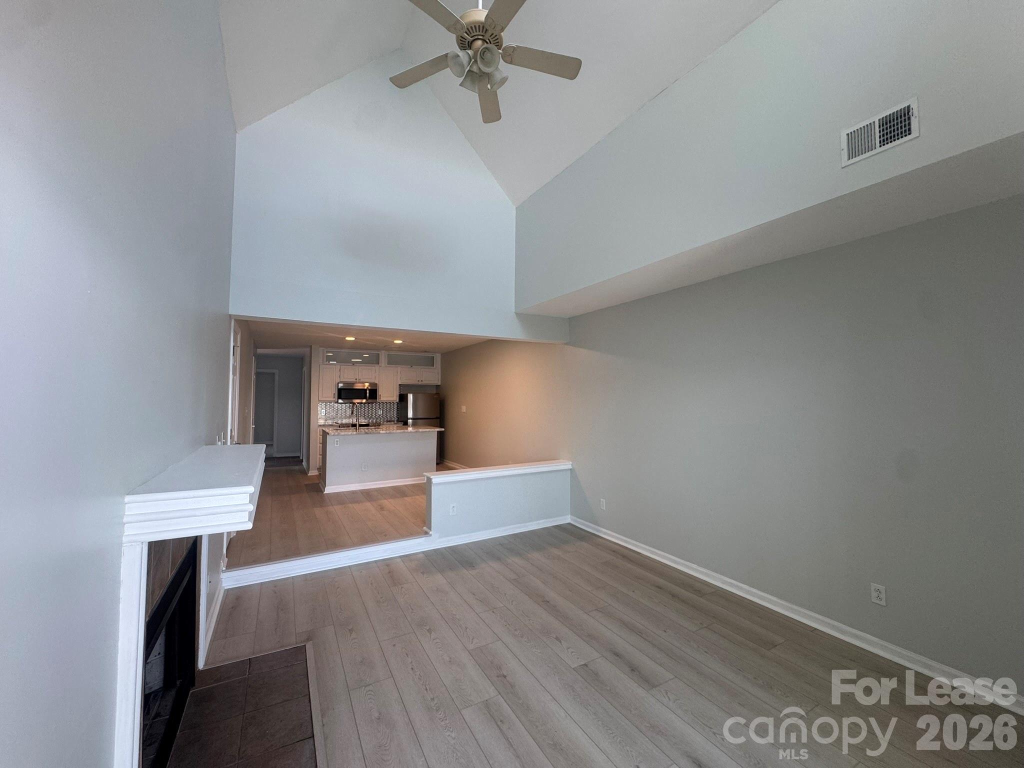 363 Northwest Drive Property Photo 14
