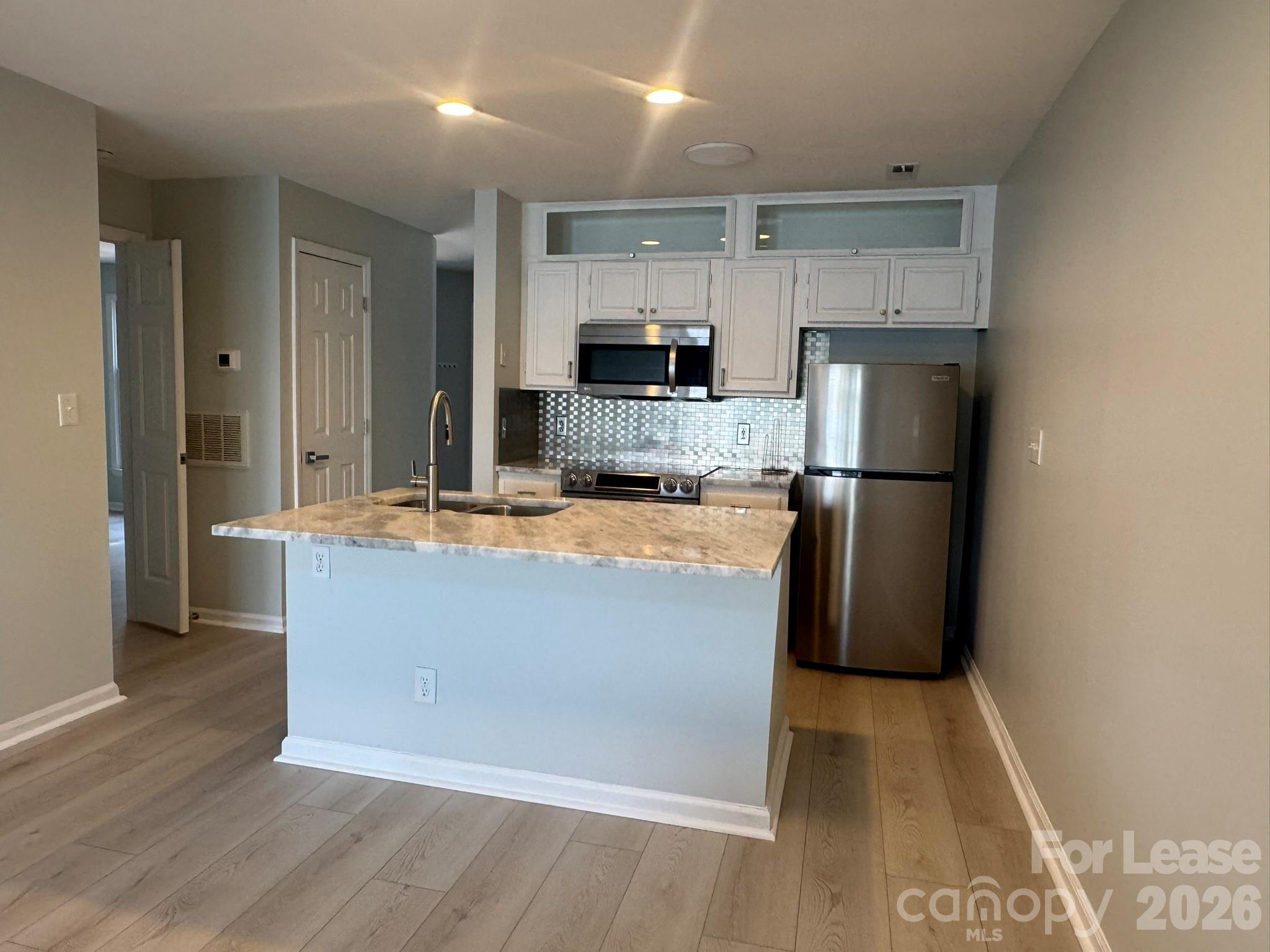 363 Northwest Drive Property Photo 15