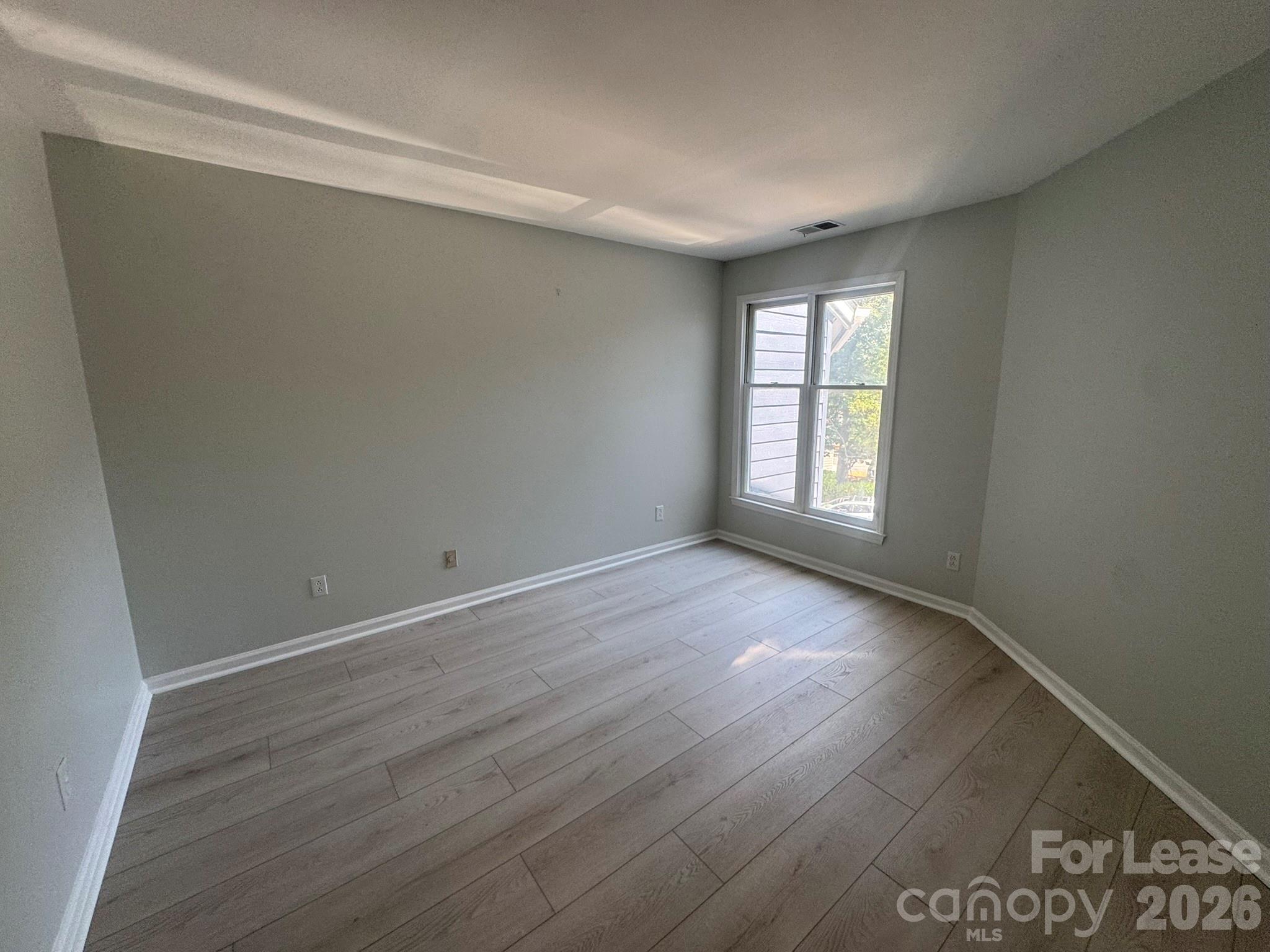 363 Northwest Drive Property Photo 23