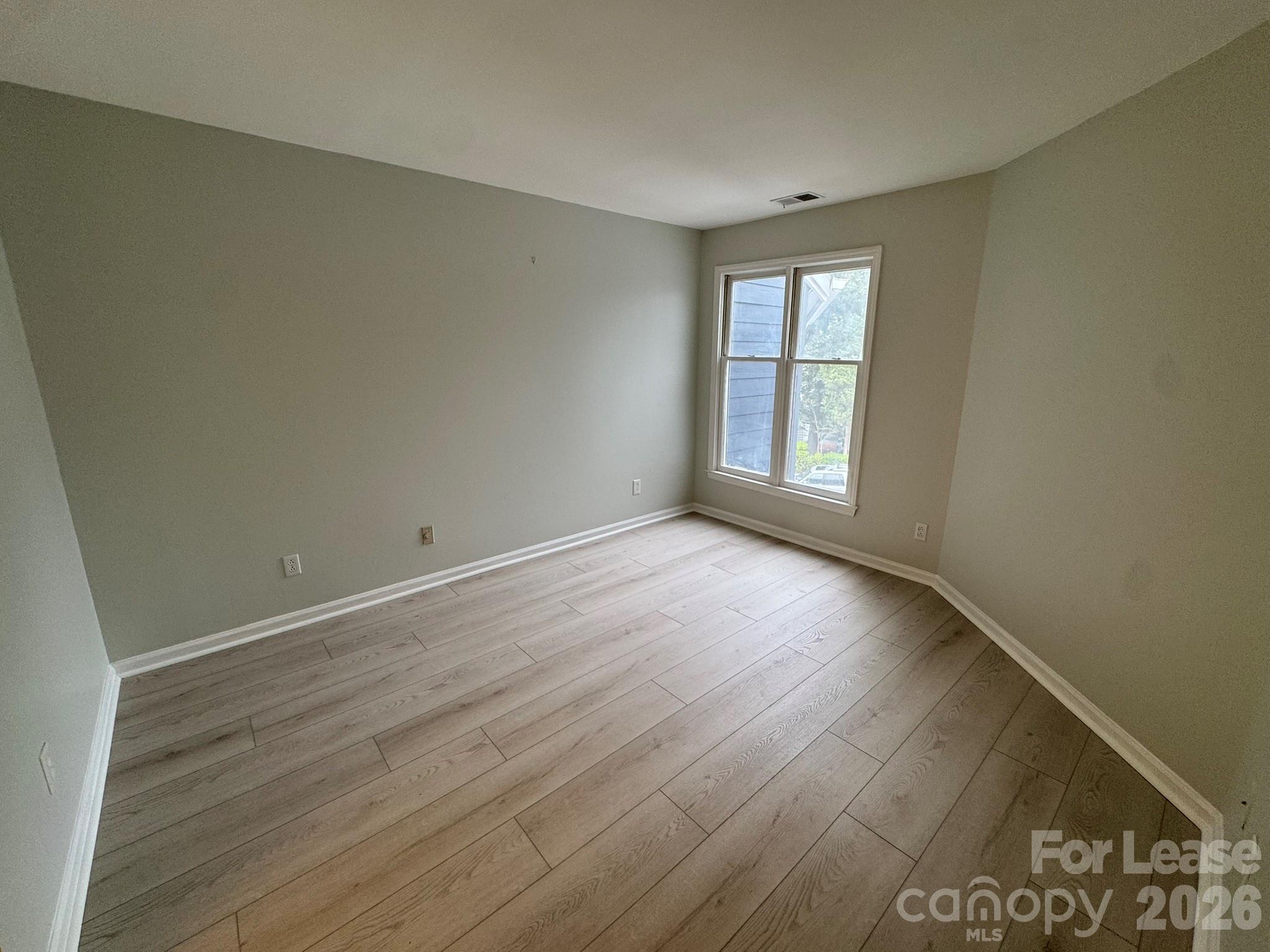 363 Northwest Drive Property Photo 24