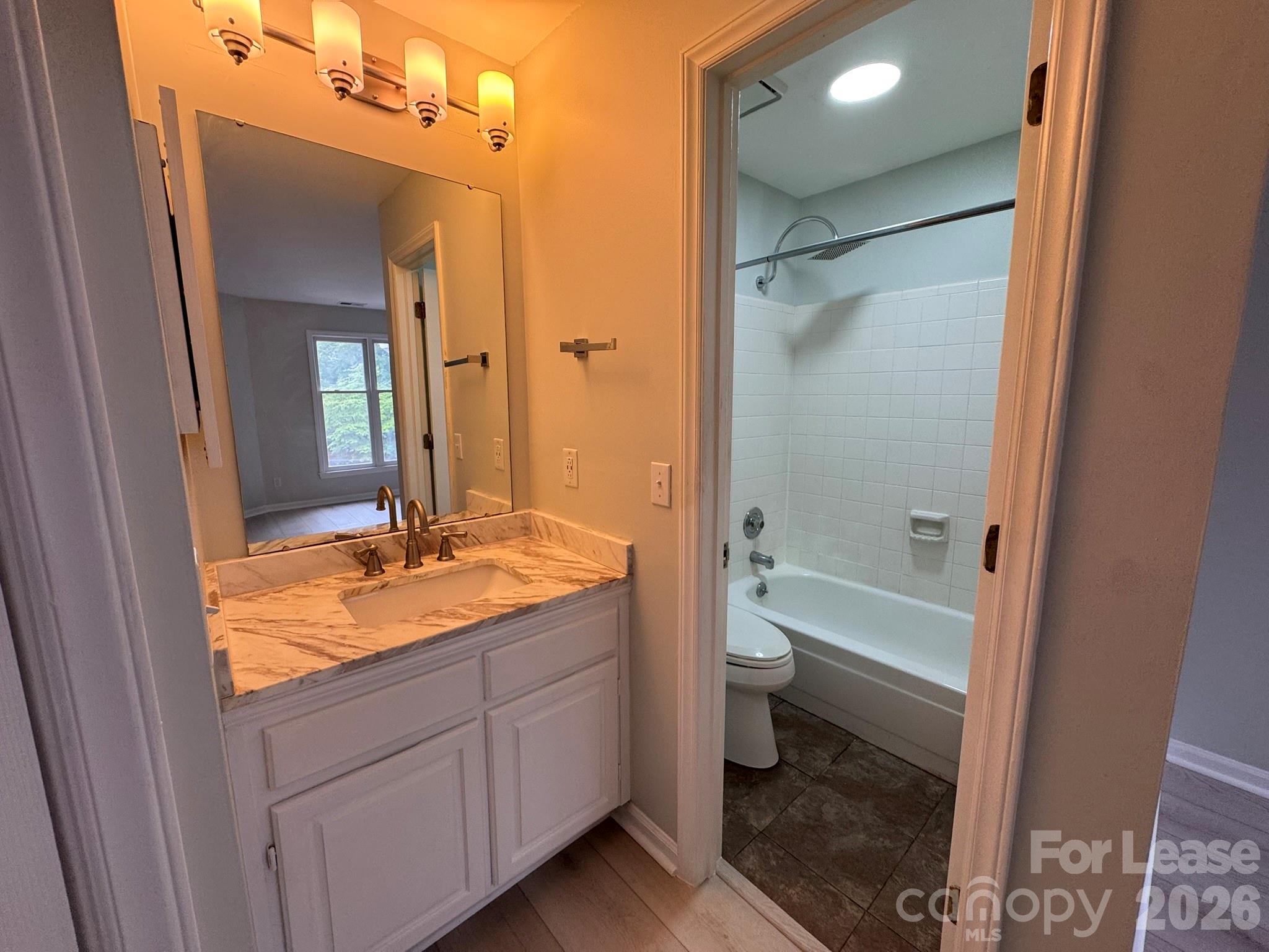 363 Northwest Drive Property Photo 26
