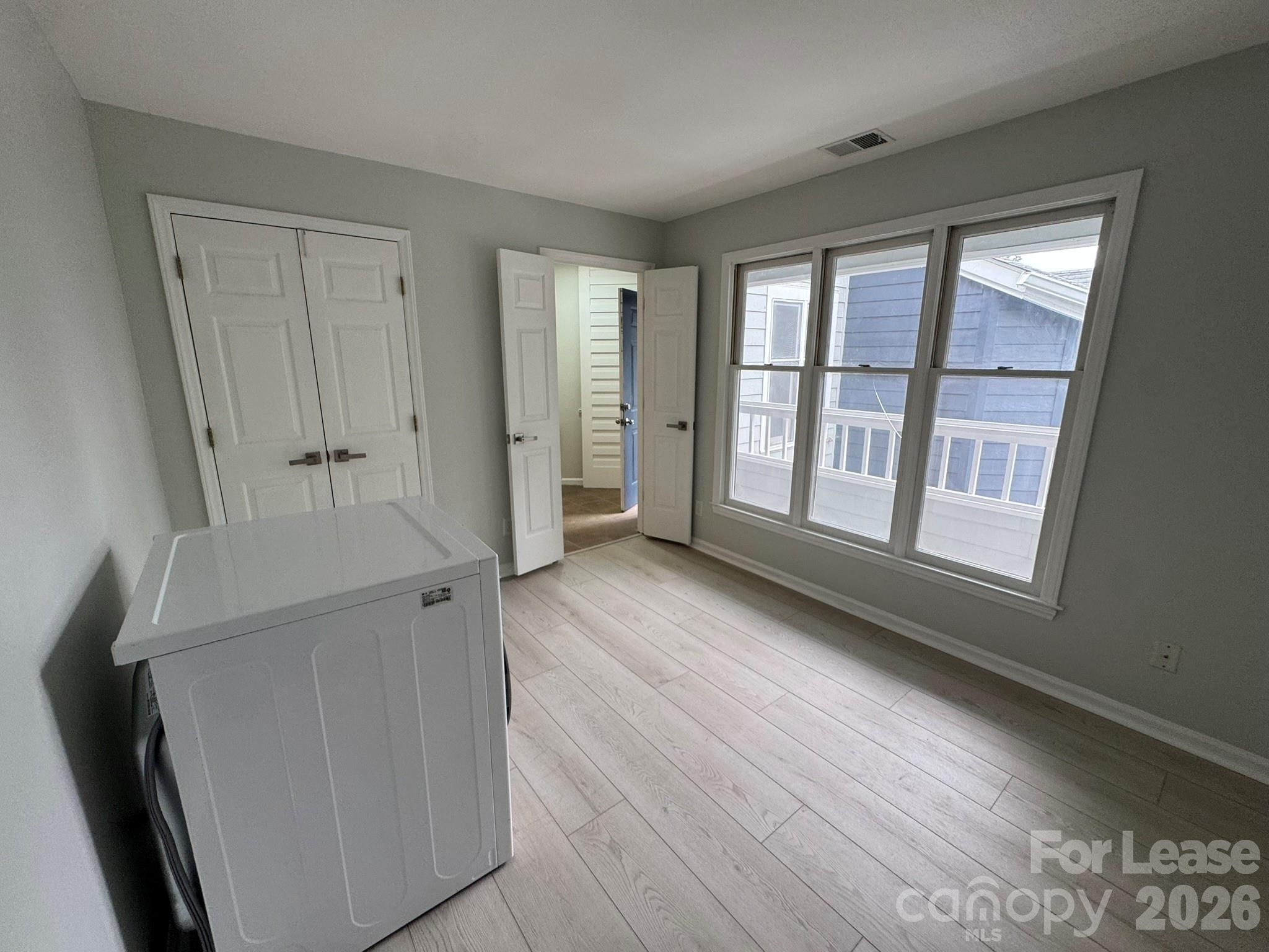363 Northwest Drive Property Photo 28