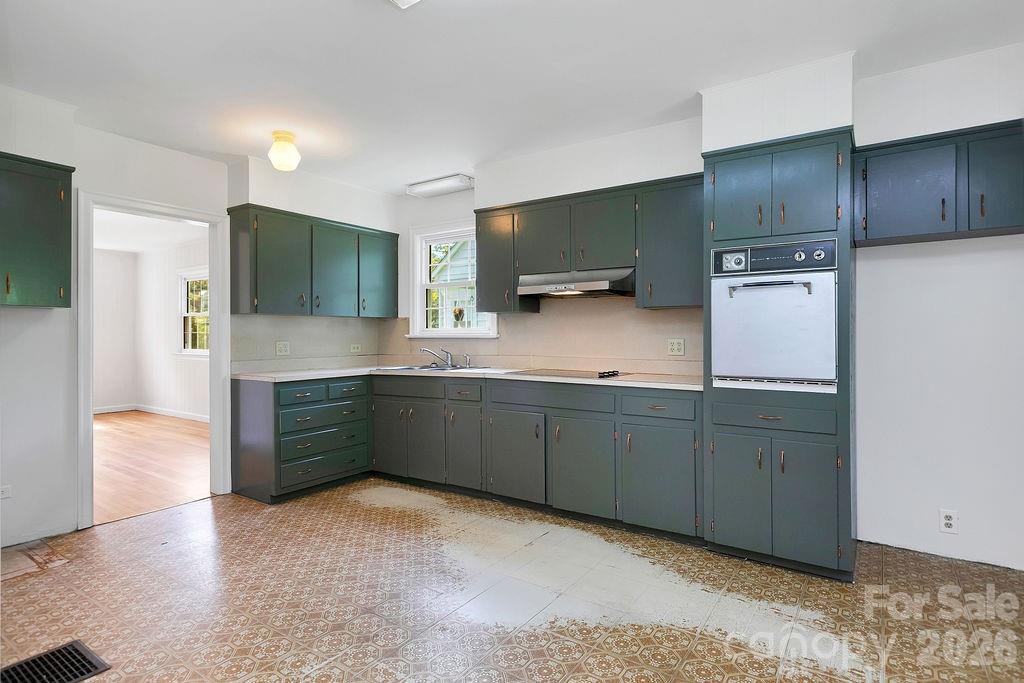 105 Parkview Drive Property Photo 18