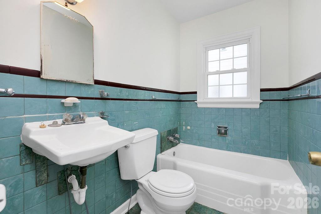 105 Parkview Drive Property Photo 23