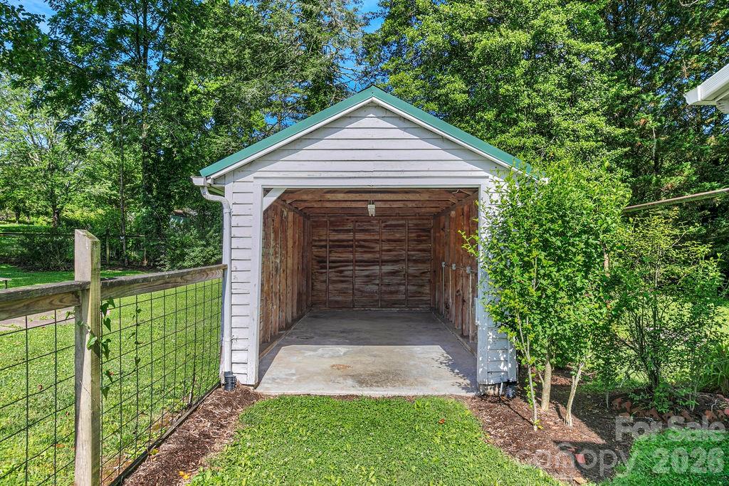 105 Parkview Drive Property Photo 40