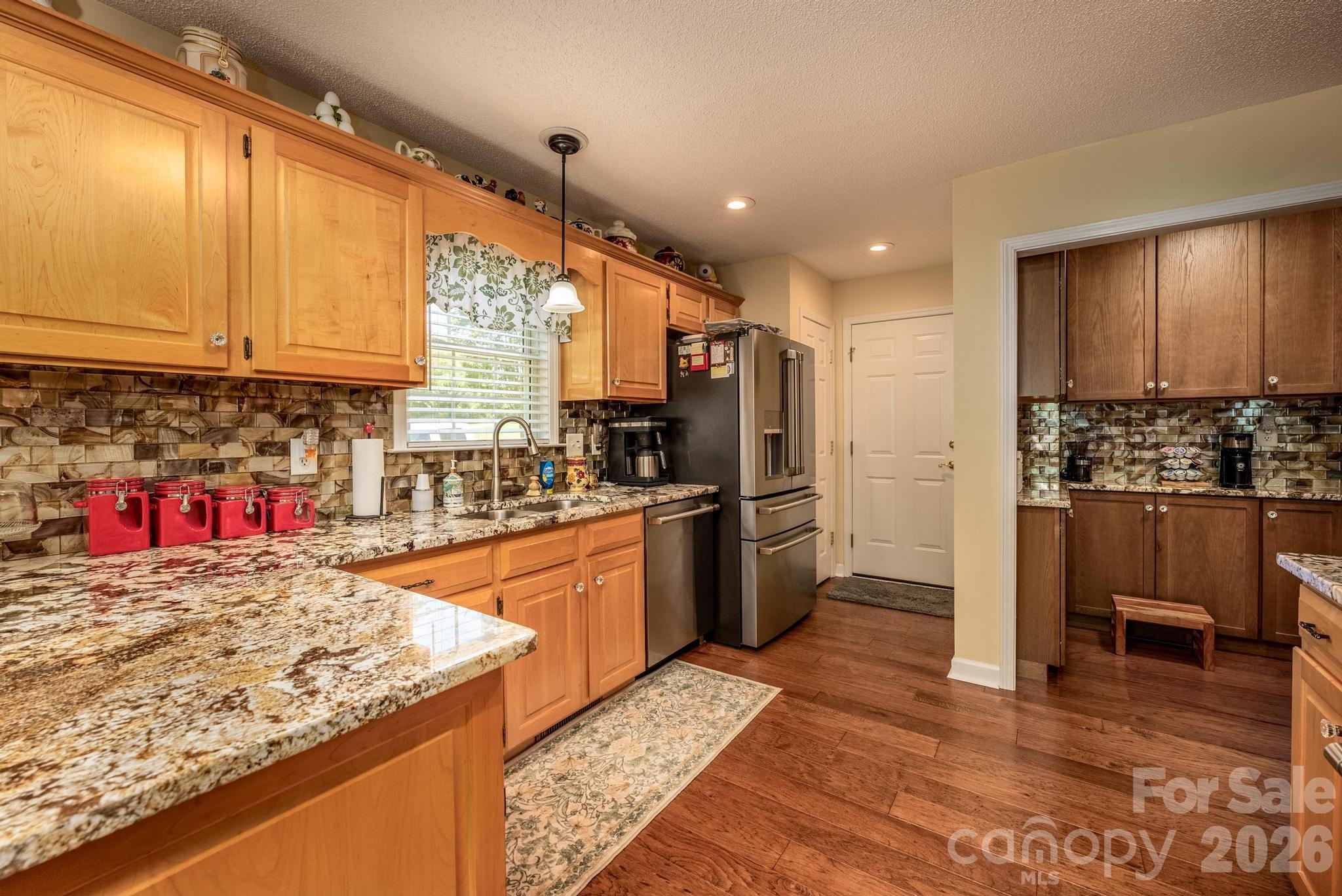 6479 Ameba Lane Property Photo 15