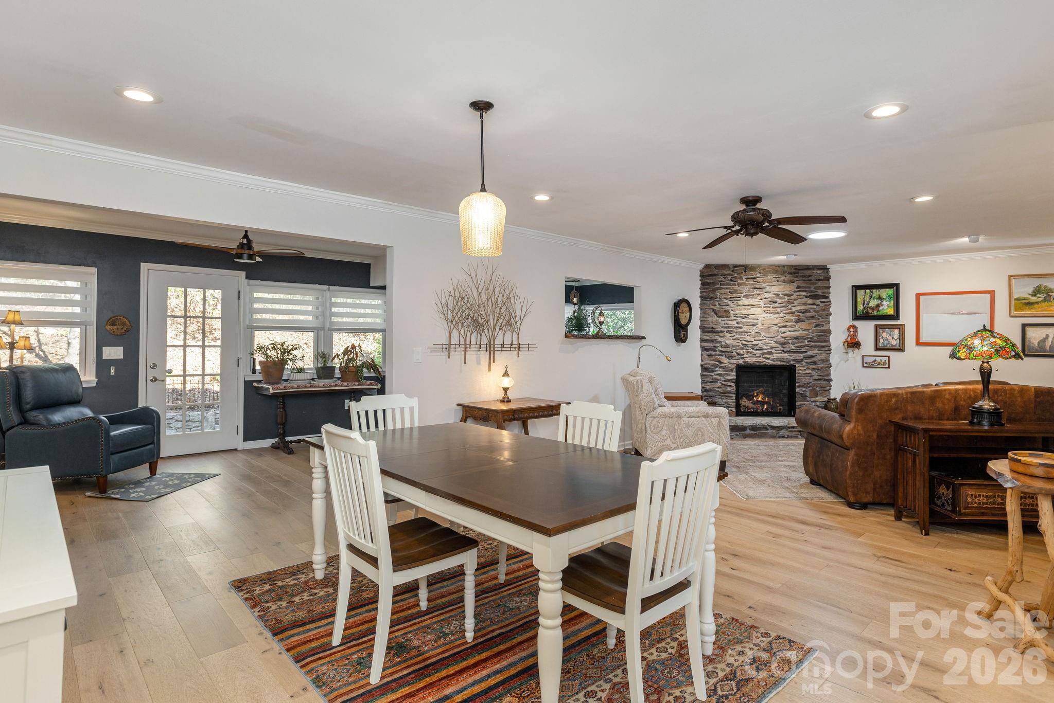 128 Camellia Way Property Photo 12