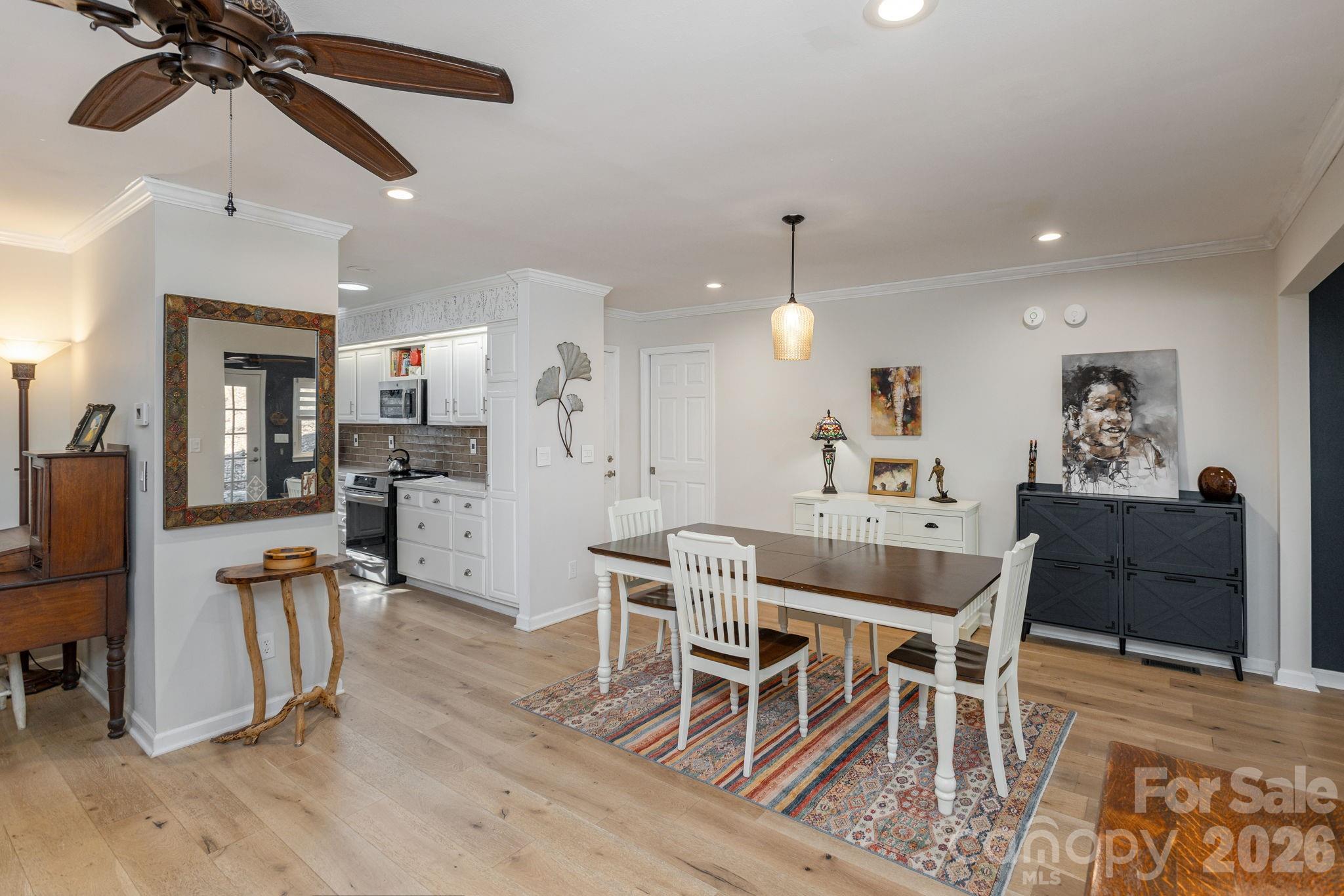 128 Camellia Way Property Photo 13