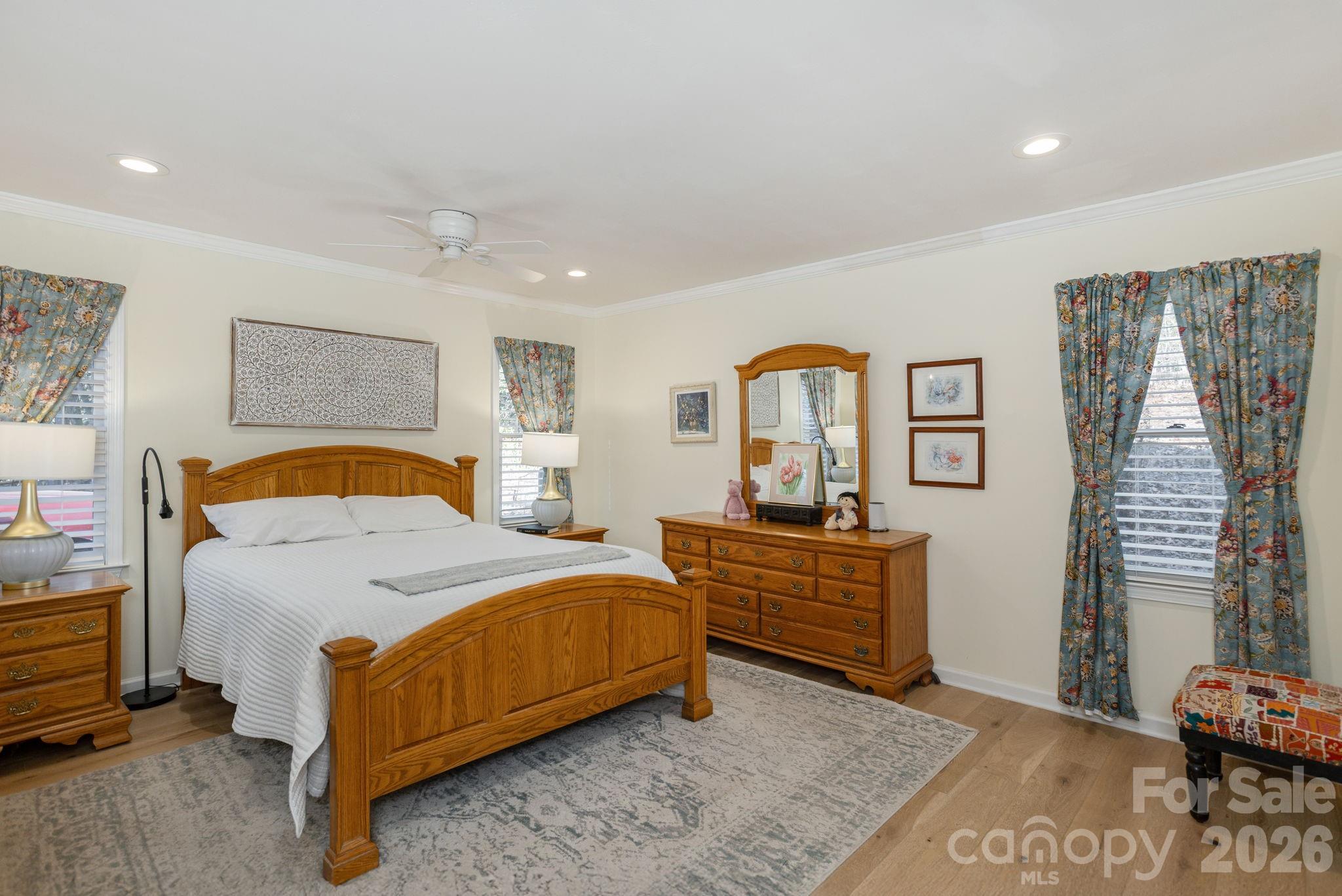 128 Camellia Way Property Photo 23