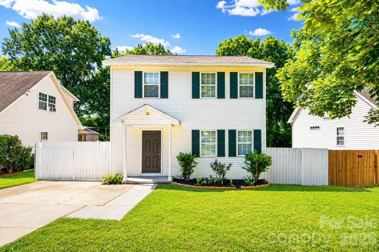 1606 Dendy Lane Property Photo 1