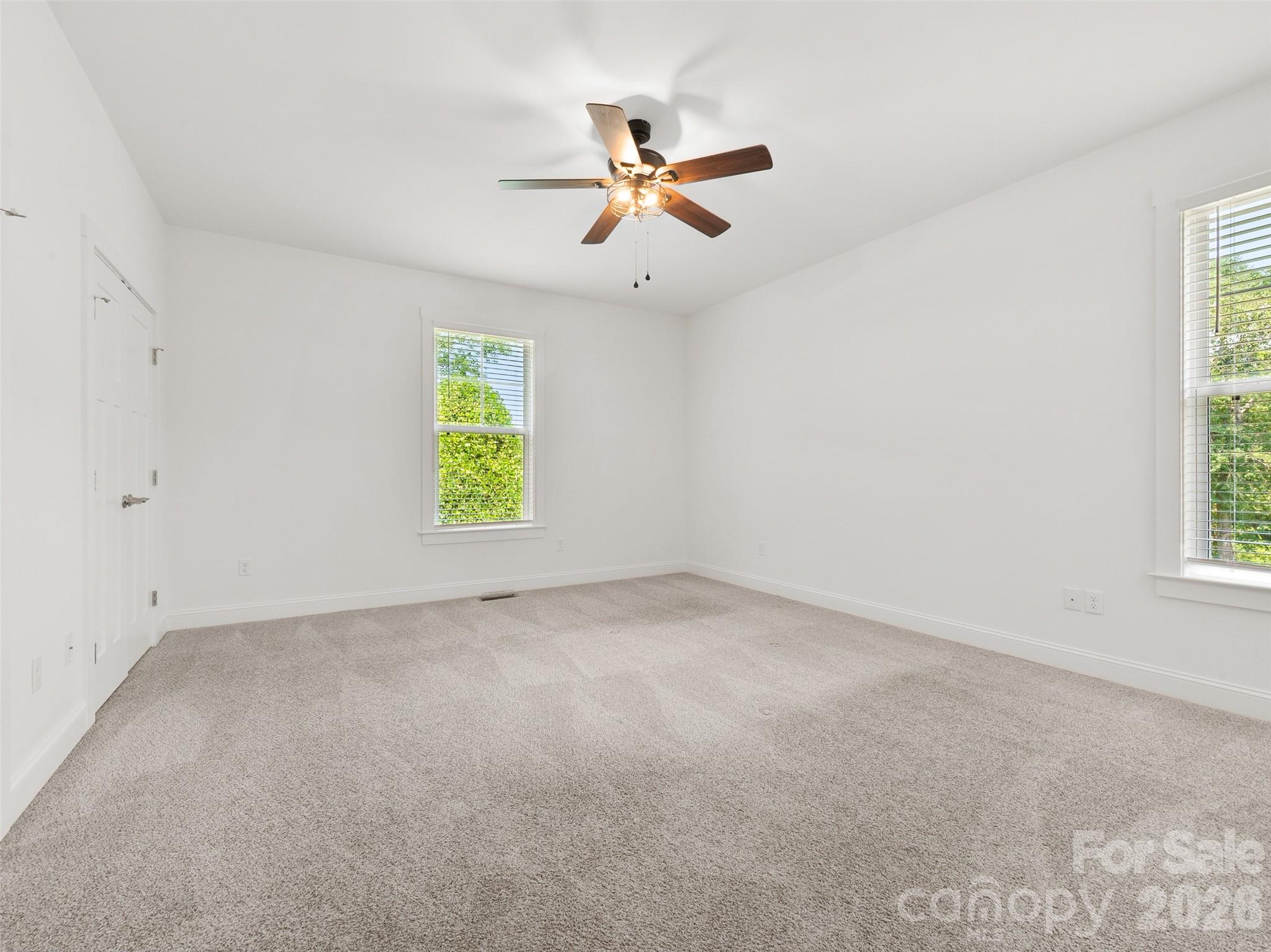 201 N Mapleton Drive Property Photo 12