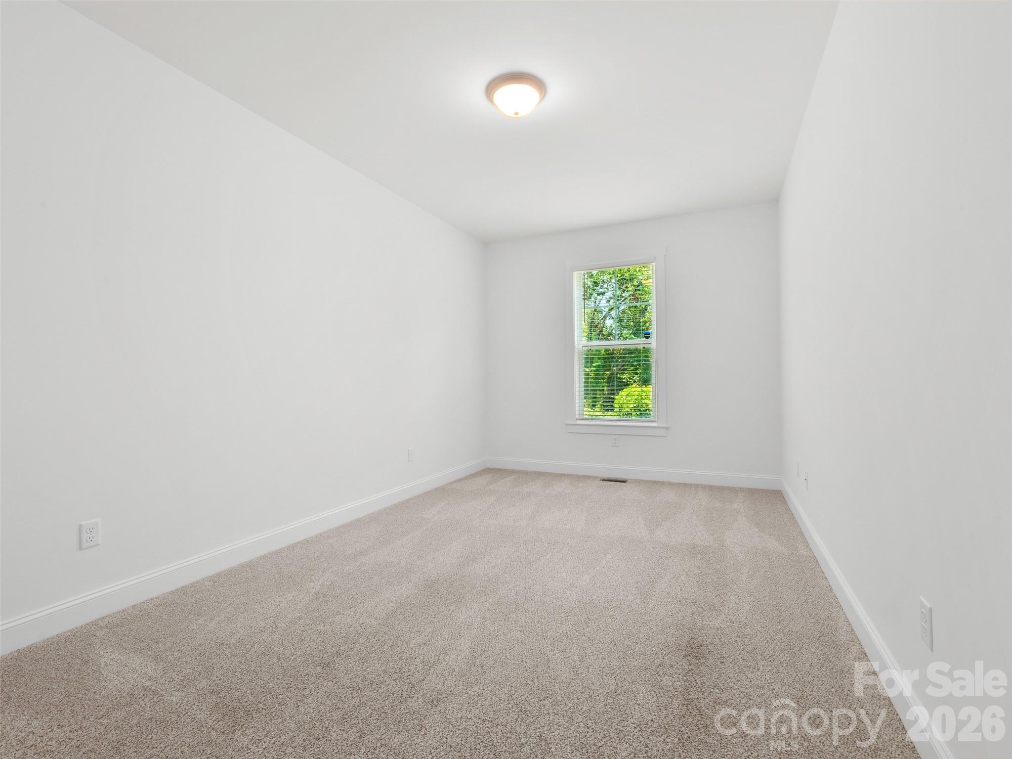201 N Mapleton Drive Property Photo 15
