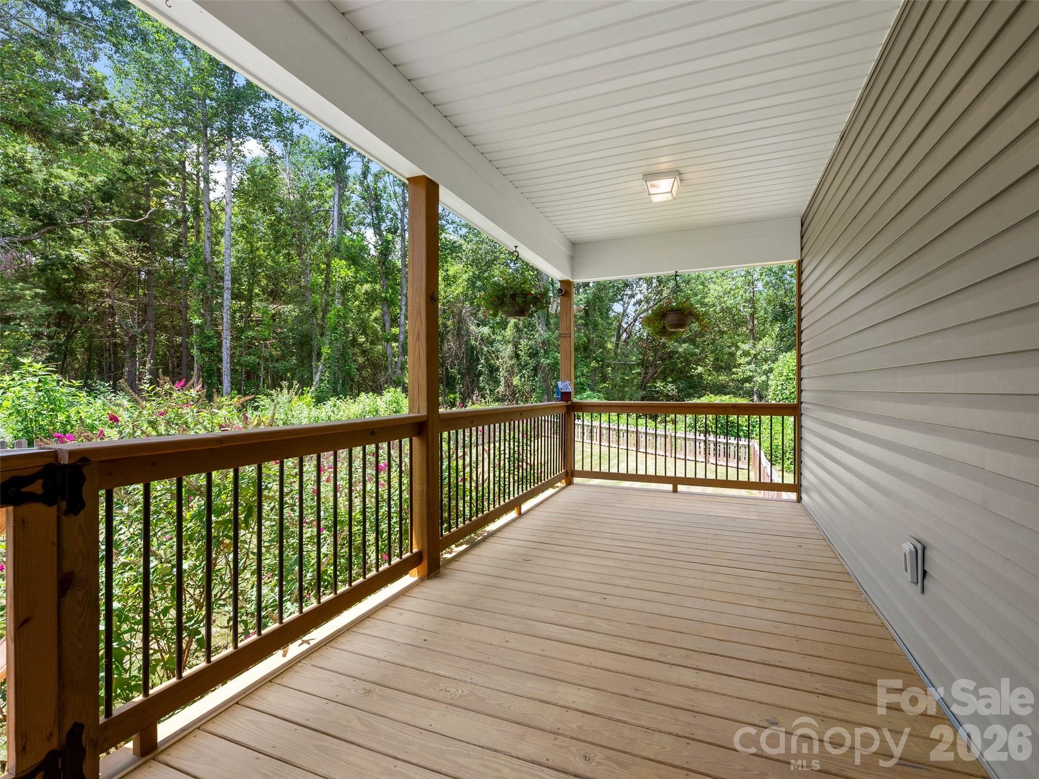 201 N Mapleton Drive Property Photo 22