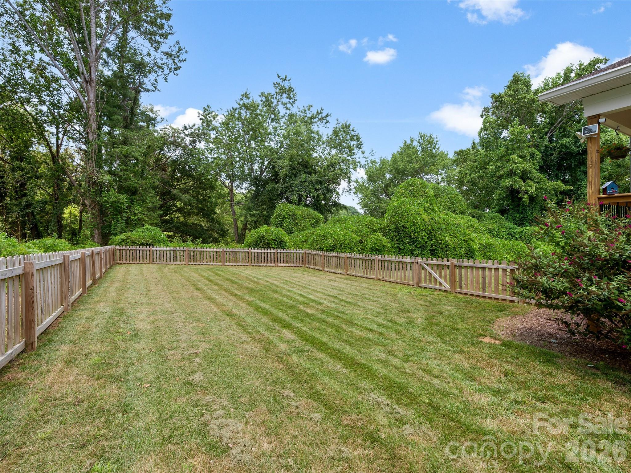 201 N Mapleton Drive Property Photo 23