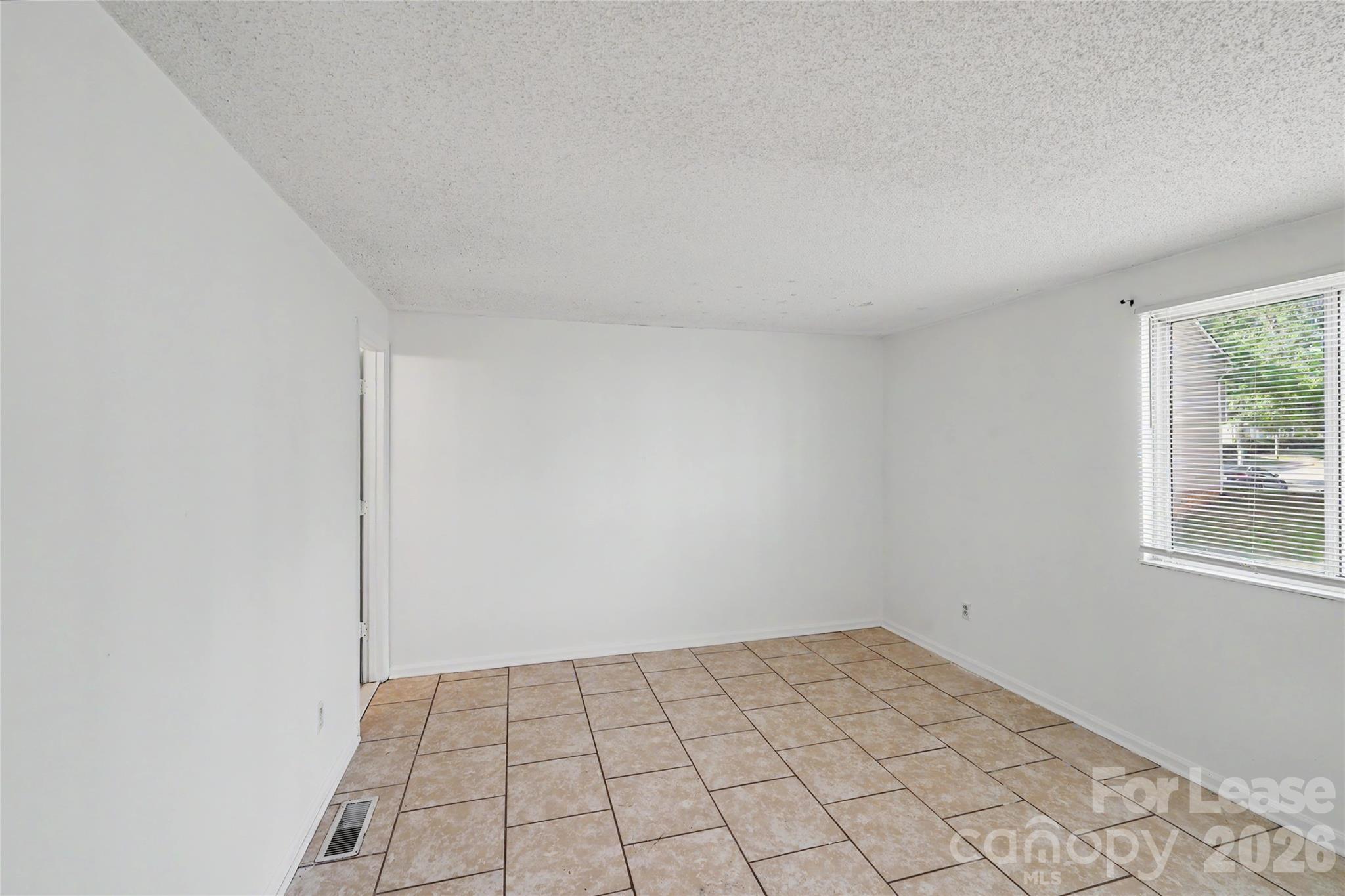 9626 Vinca Circle D Property Photo 13