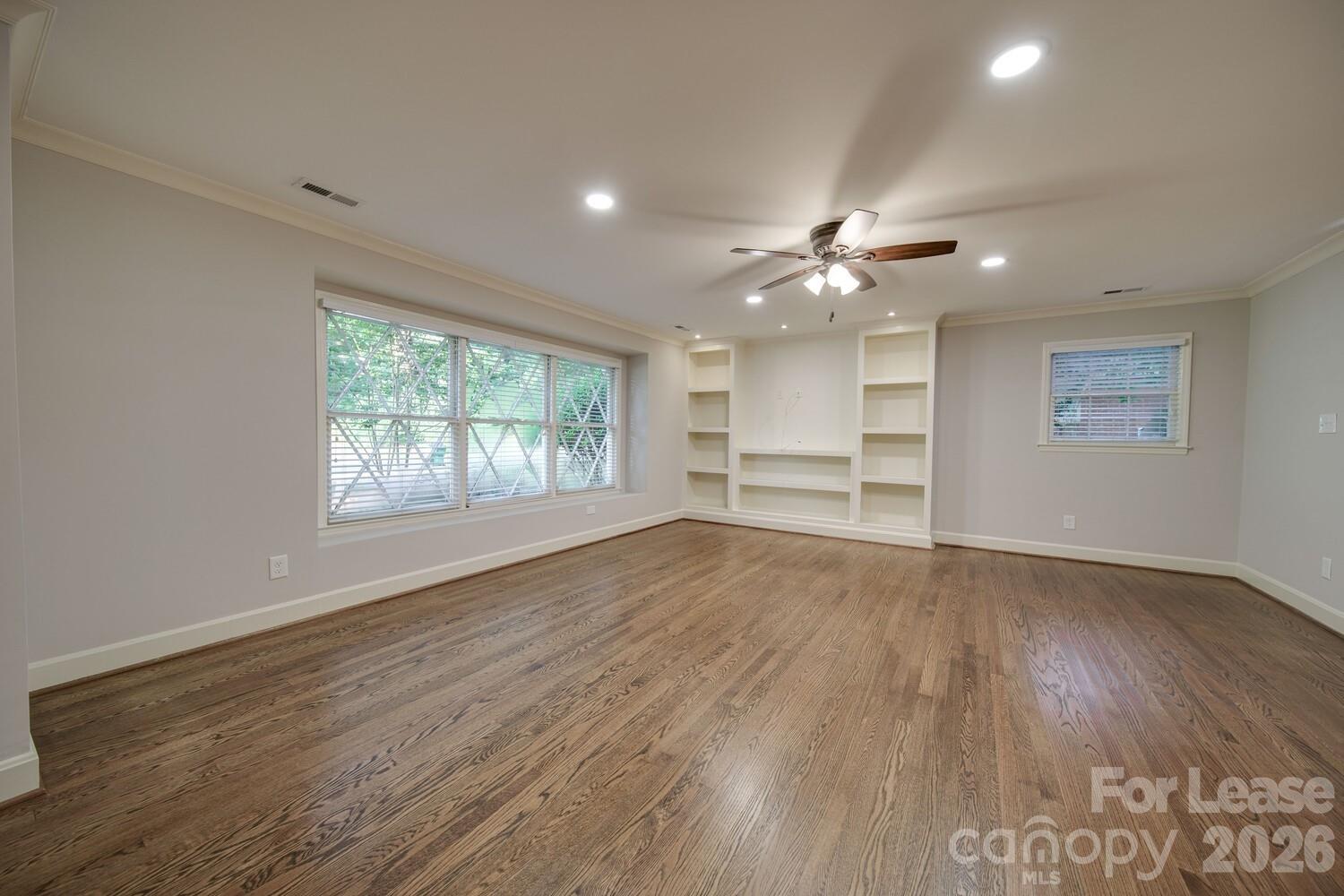 6700 Castlegate Drive Property Photo 11