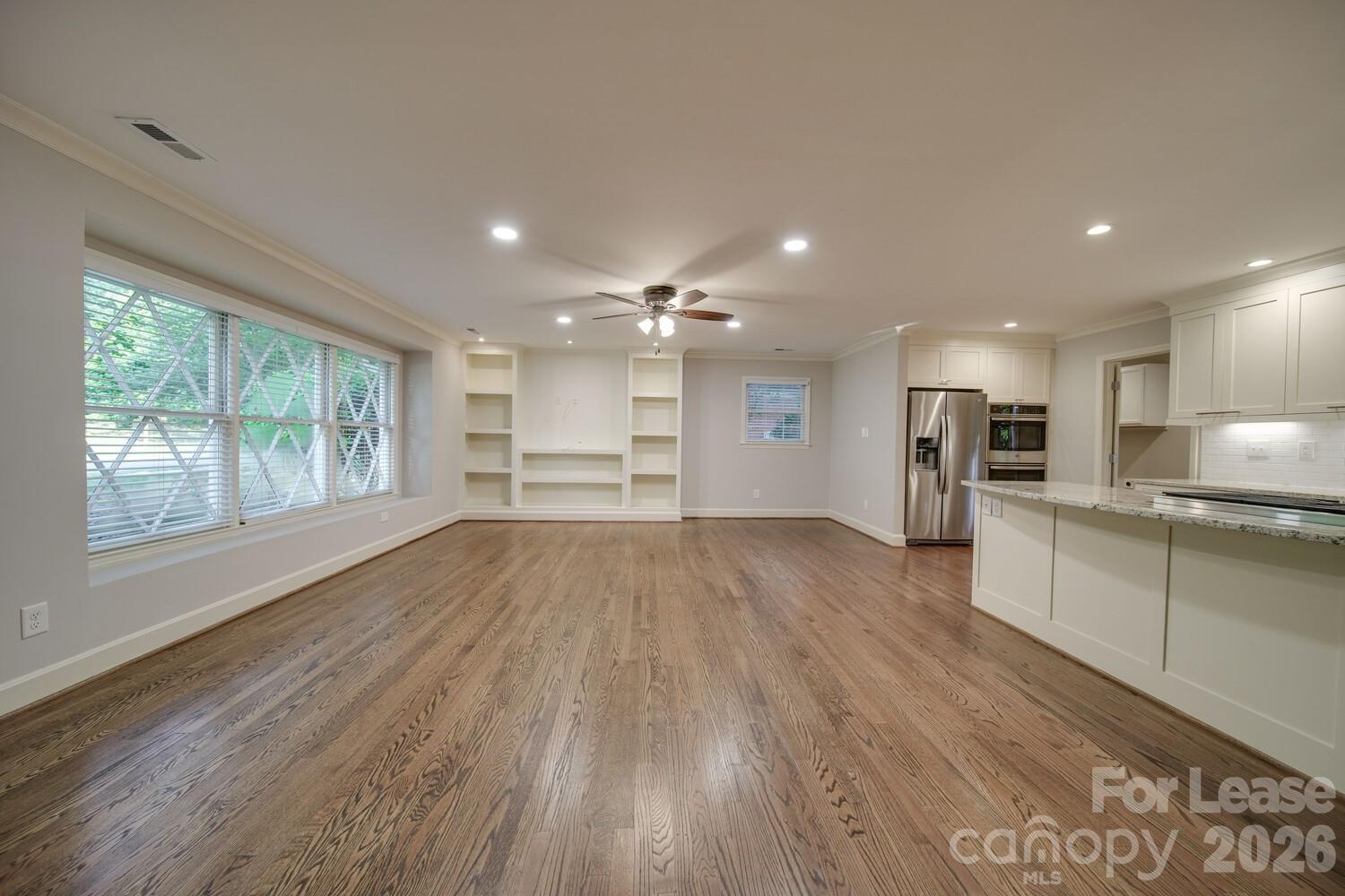 6700 Castlegate Drive Property Photo 18