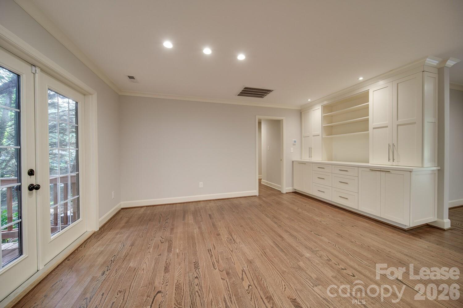 6700 Castlegate Drive Property Photo 30