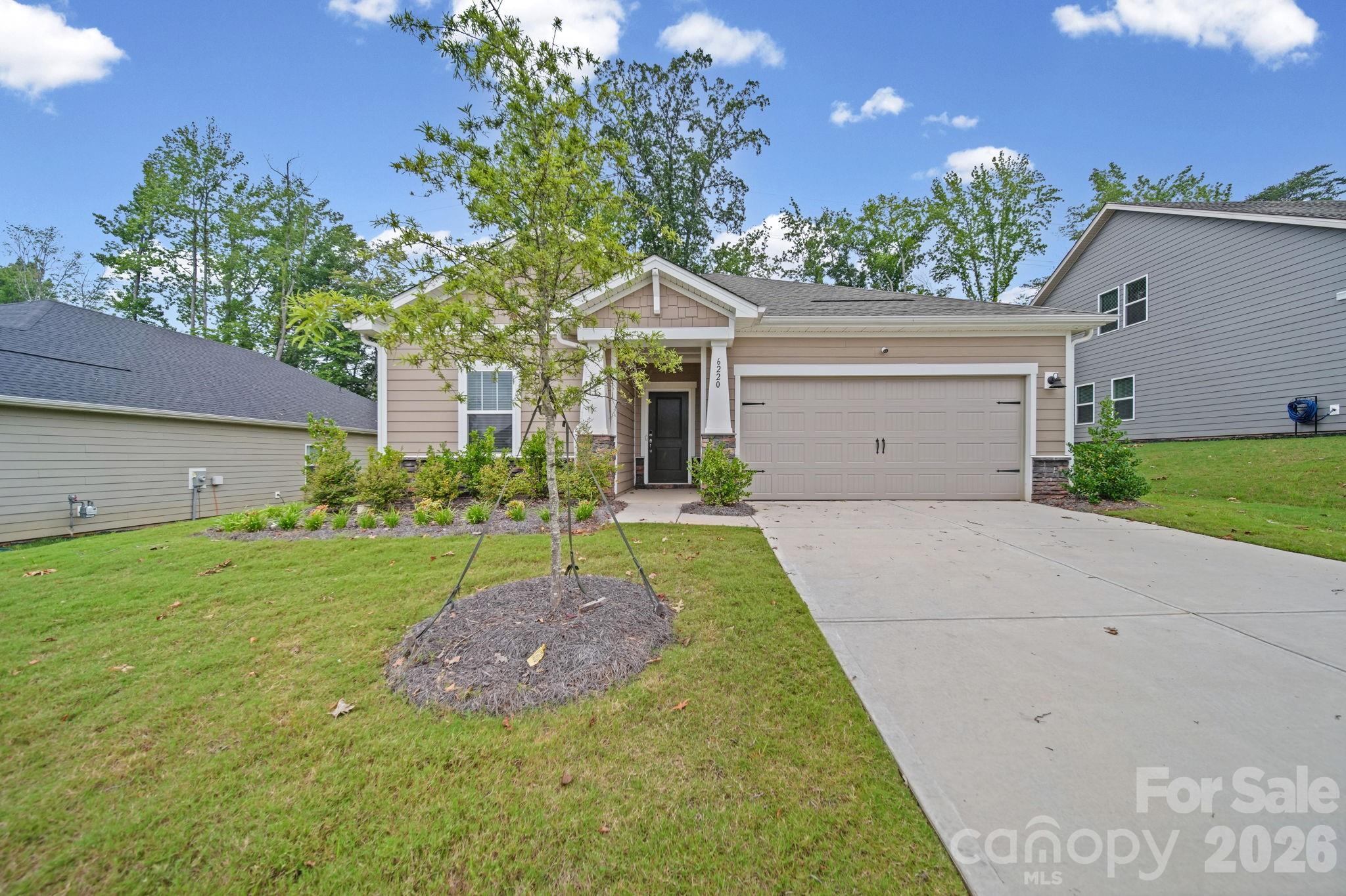 6220 Barcelona Way Property Photo 1