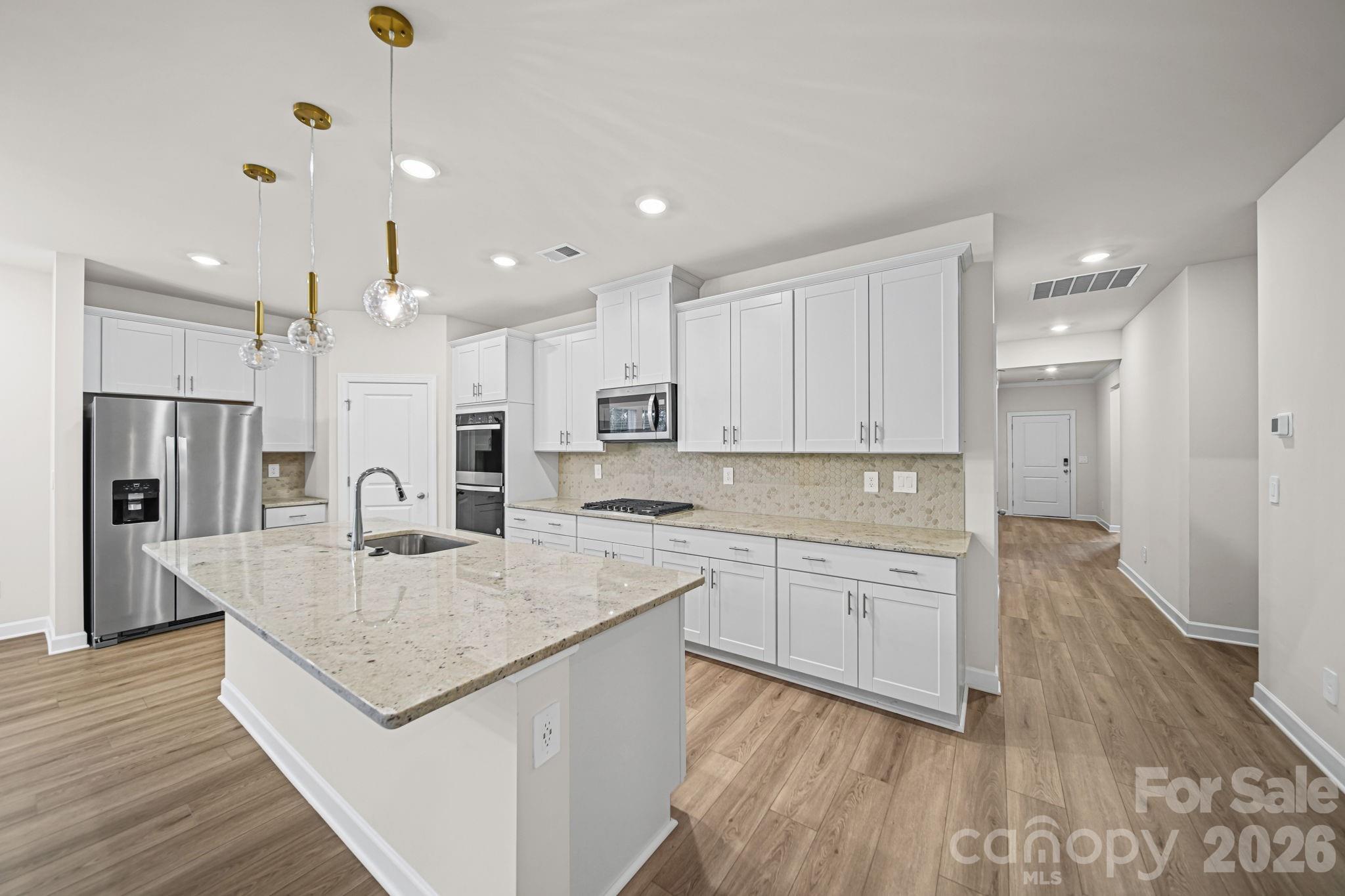 6220 Barcelona Way Property Photo 3