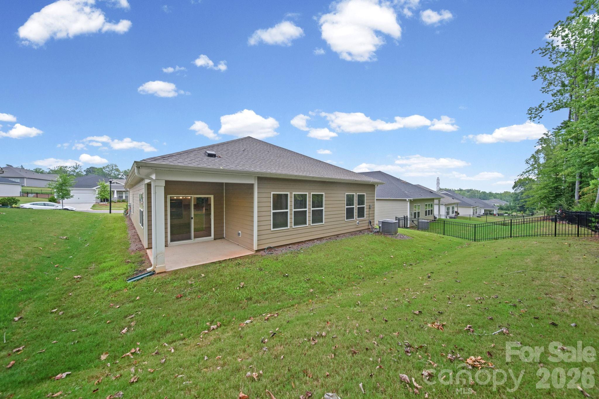 6220 Barcelona Way Property Photo 25