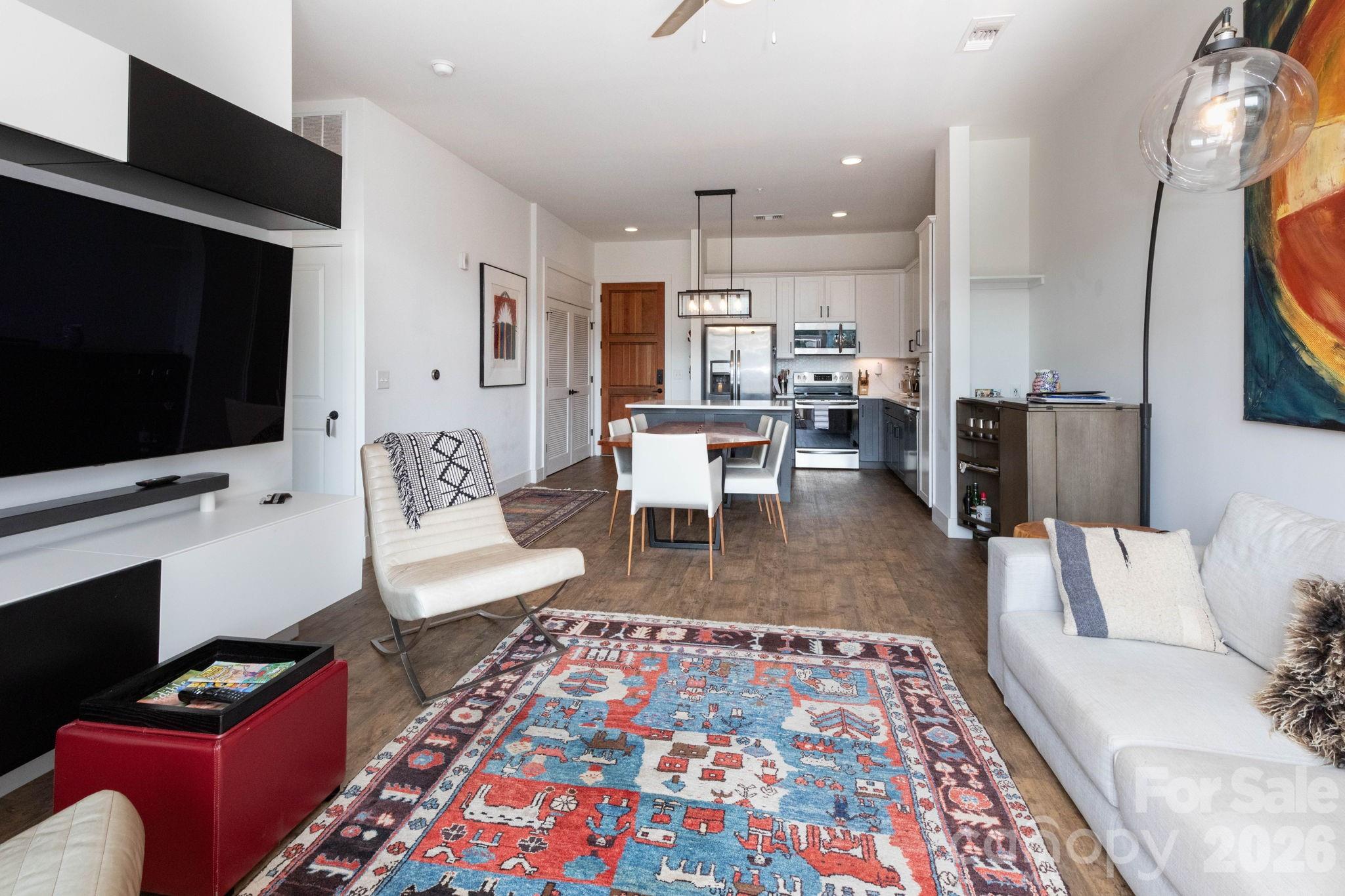 55 S Market Street 411 Property Photo 4