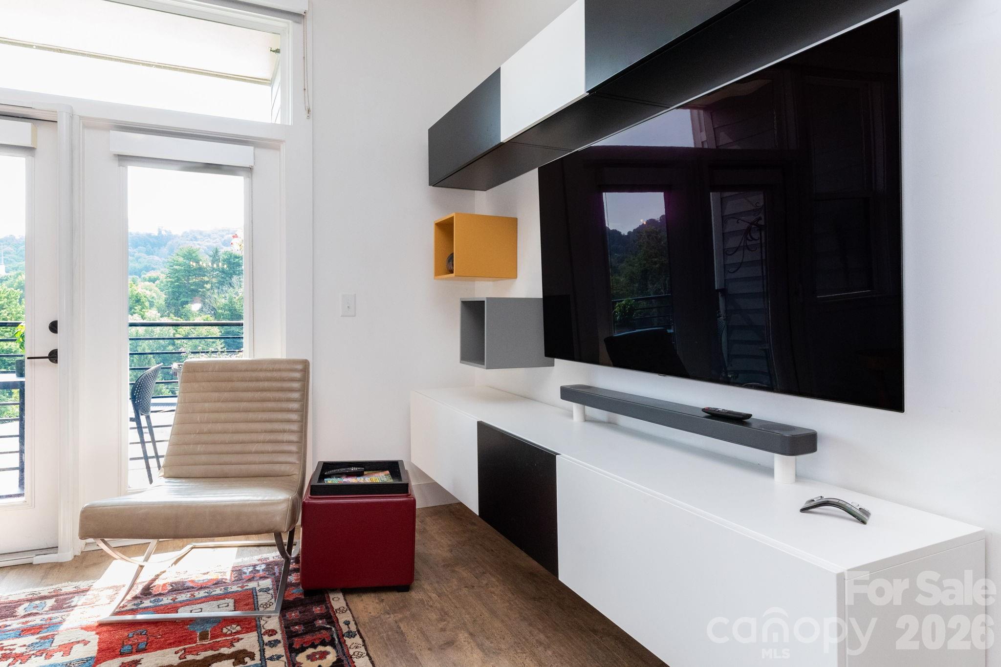 55 S Market Street 411 Property Photo 6