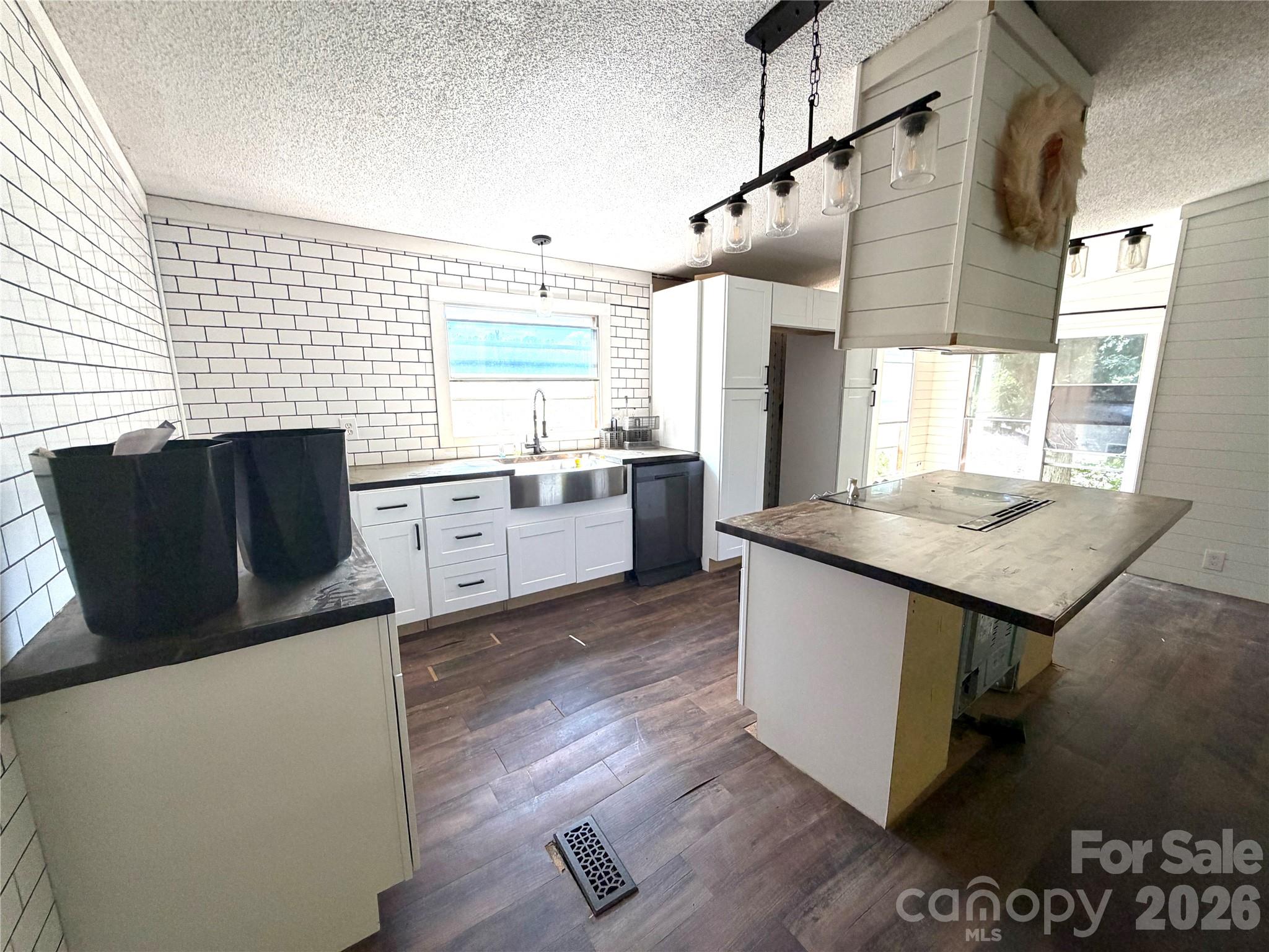 1050 Gold Mine Drive 6 Property Photo 3