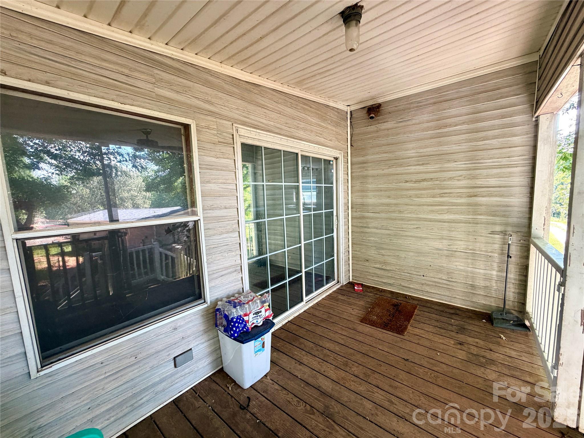 1050 Gold Mine Drive 6 Property Photo 16