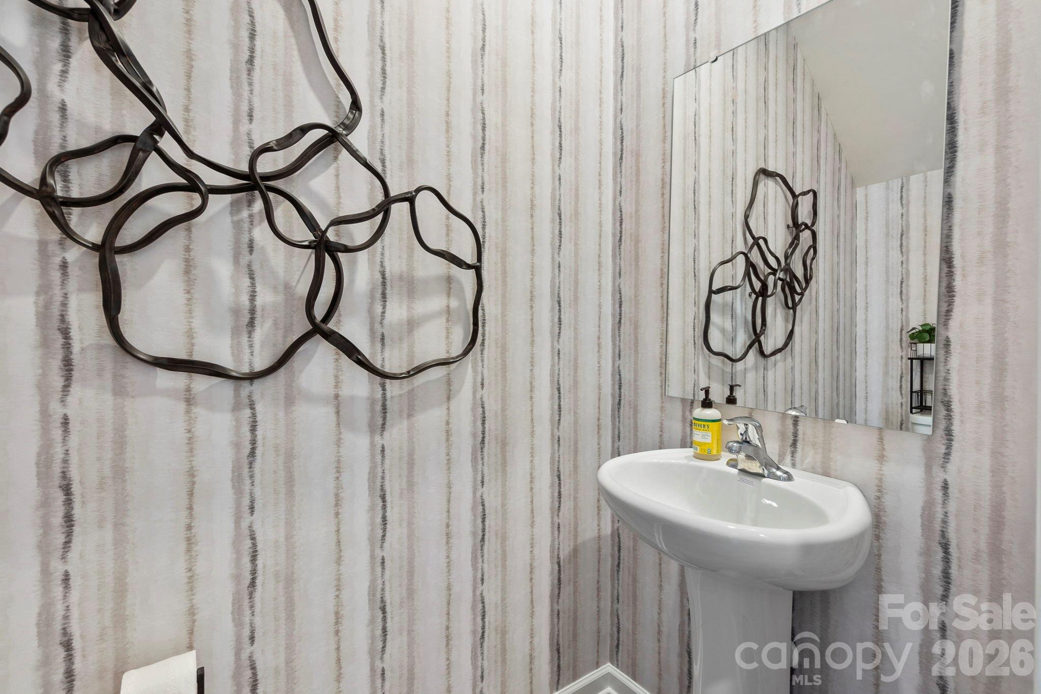 8059 Midas Lane Property Photo 6