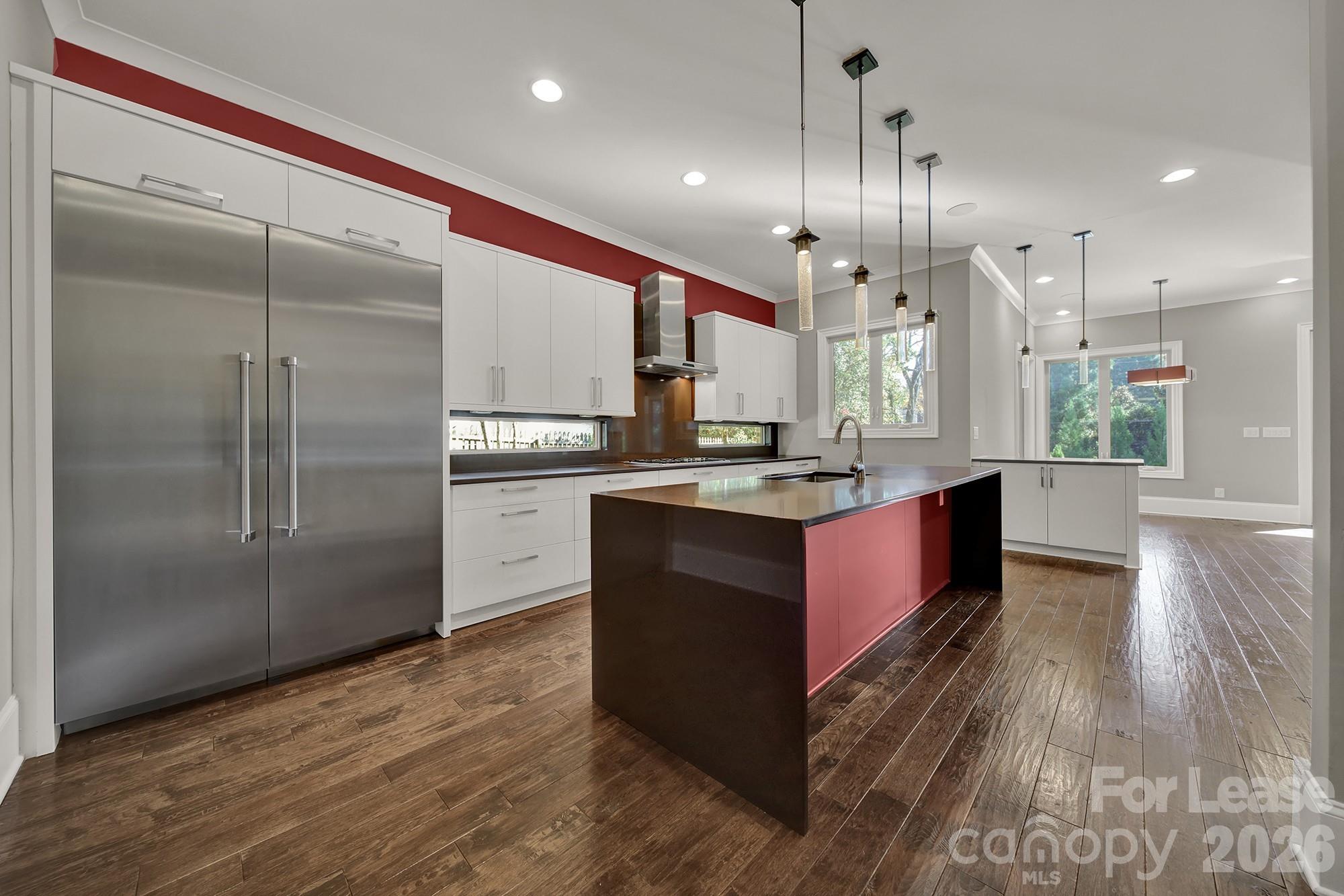 2011 Sharon Avenue Property Photo 11