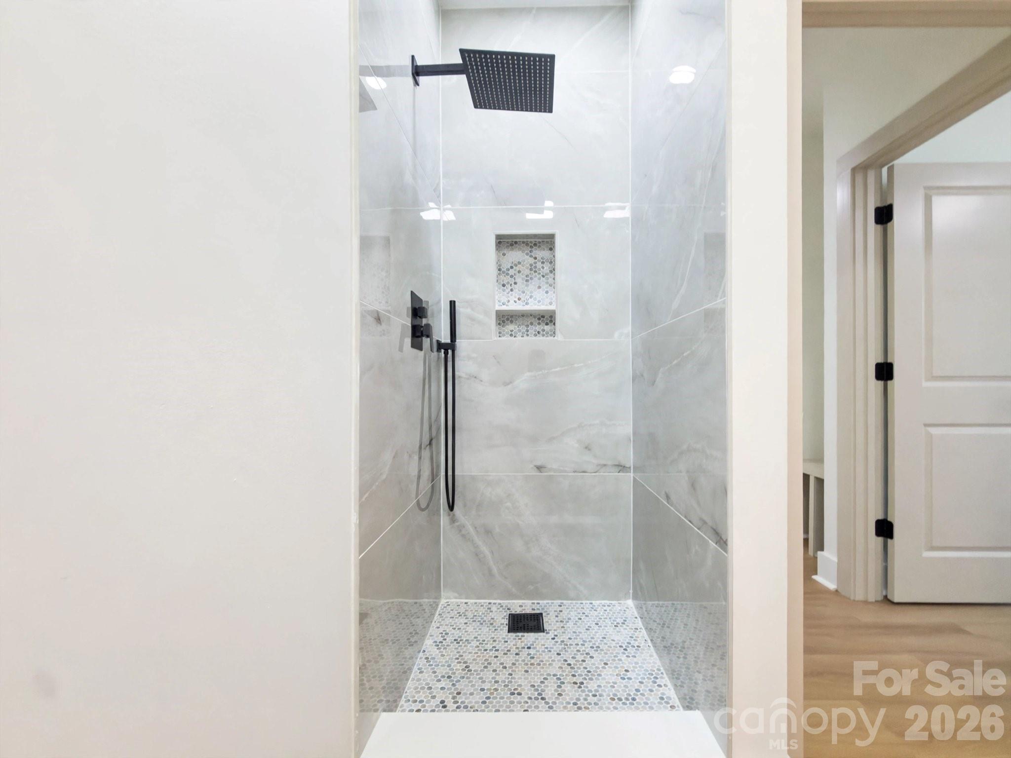518 Ligon Street Property Photo 8