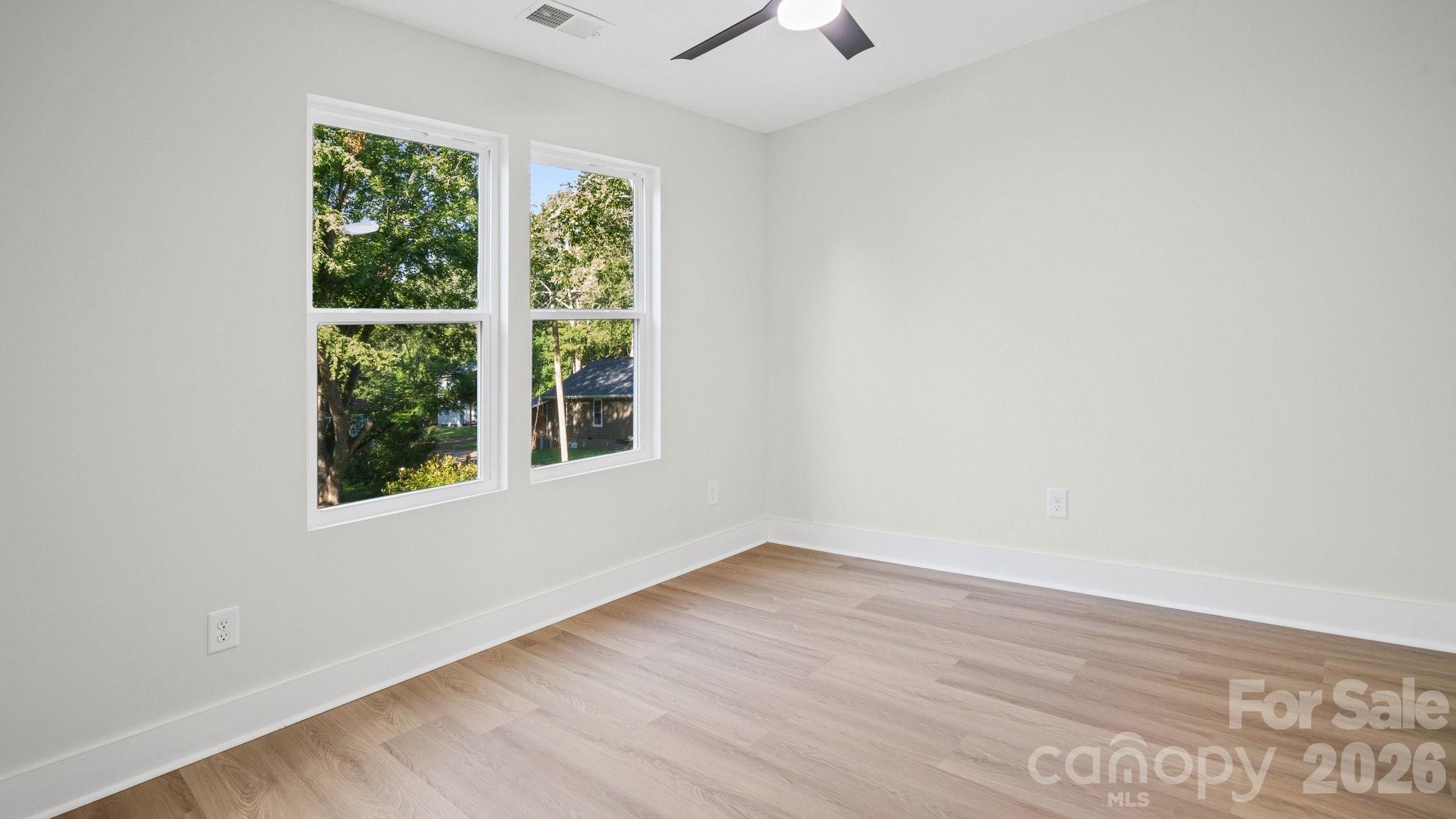 518 Ligon Street Property Photo 9