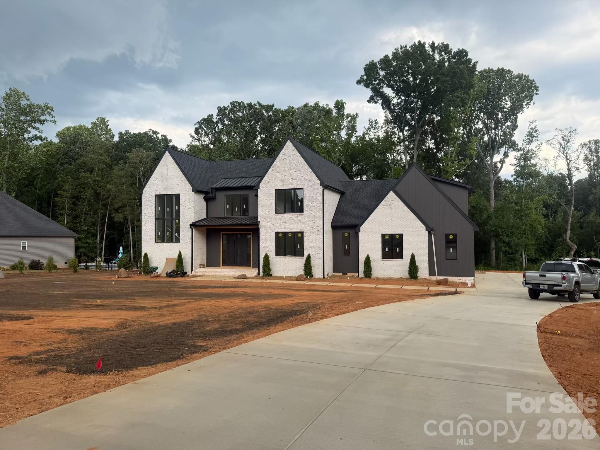 1440 Cranwell Drive Property Photo 2