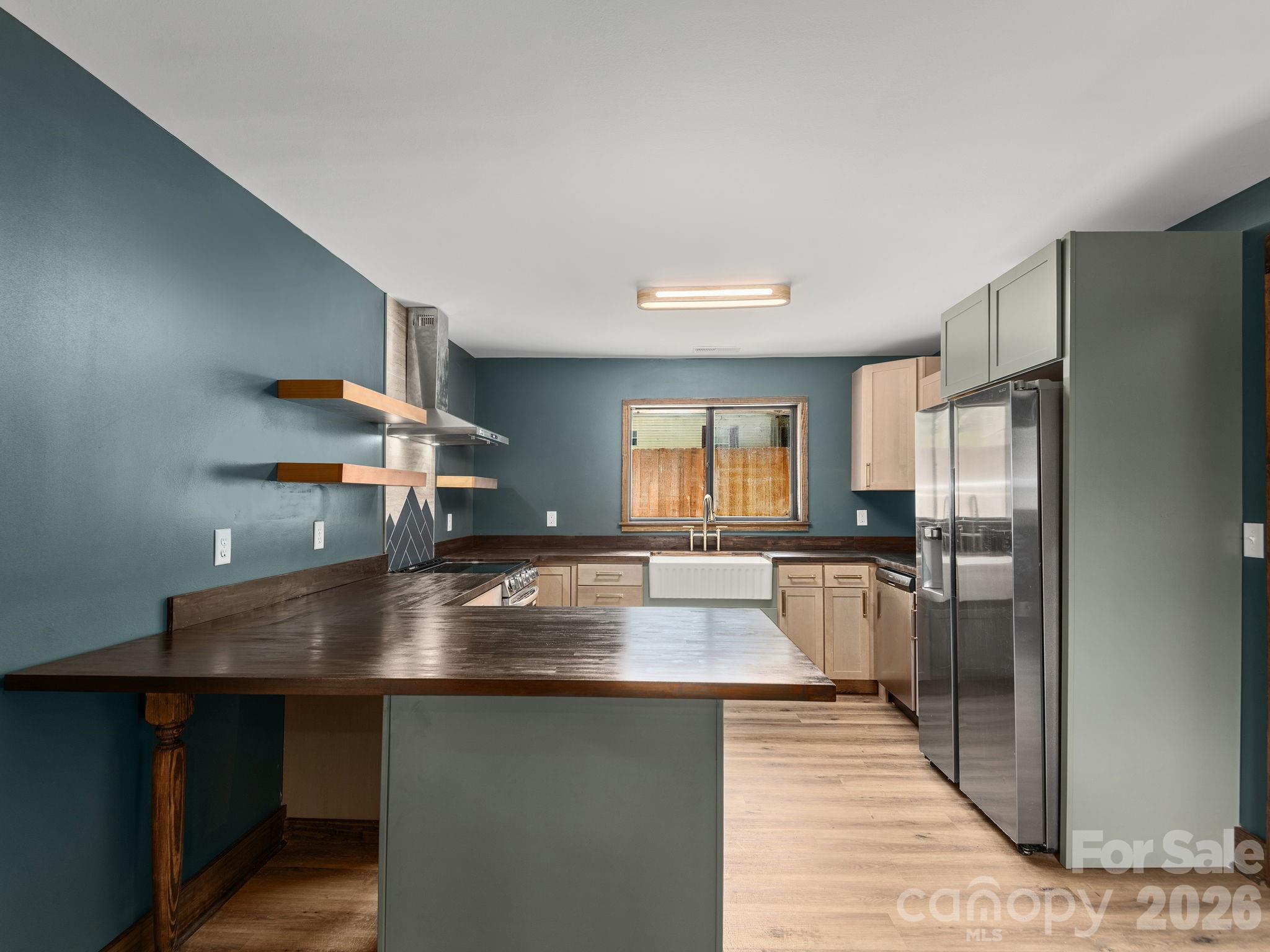 78 Travis Street Property Photo 10