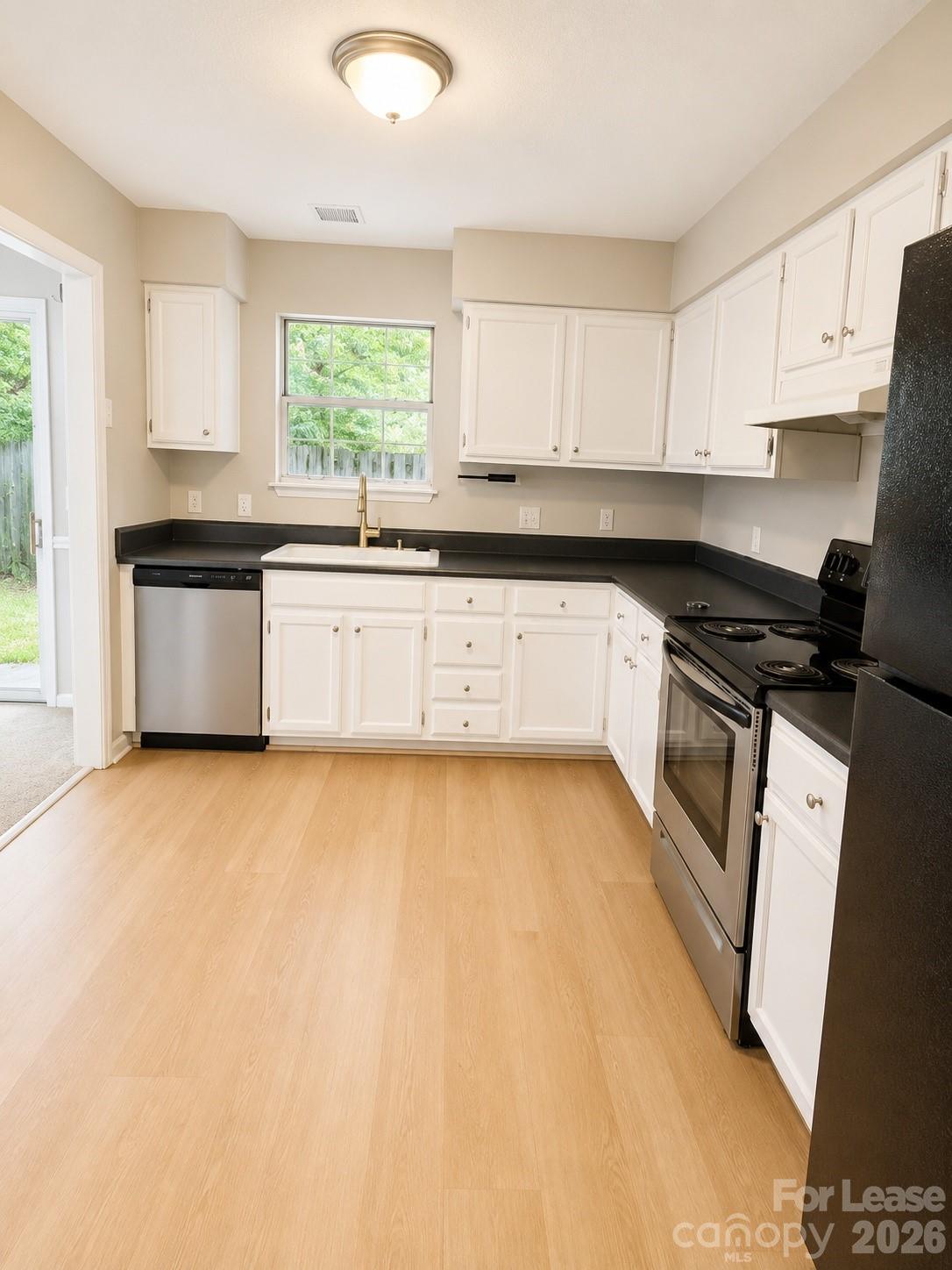 6020 Heath Valley Road Property Photo 8