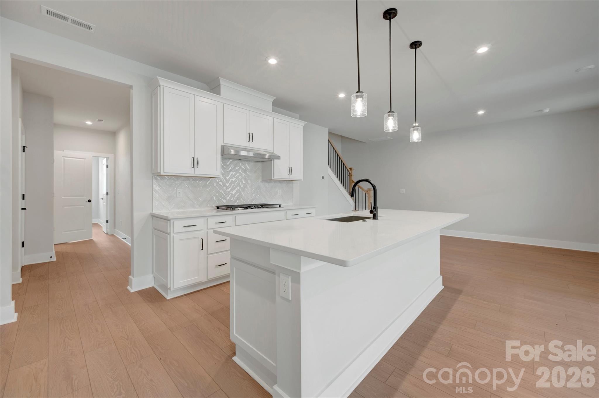 314 Ardmore Drive Property Photo 4