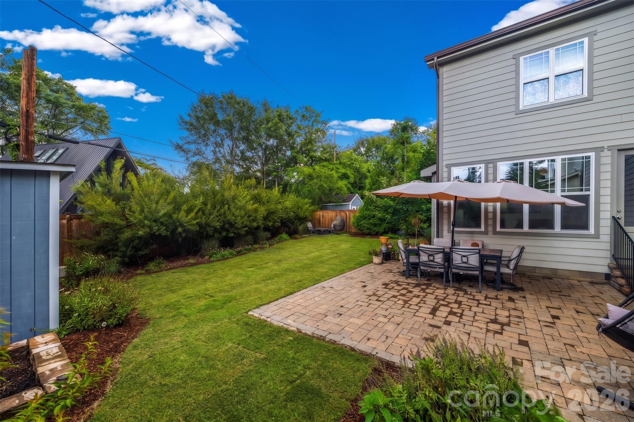 821 Woodside Avenue Property Photo 3