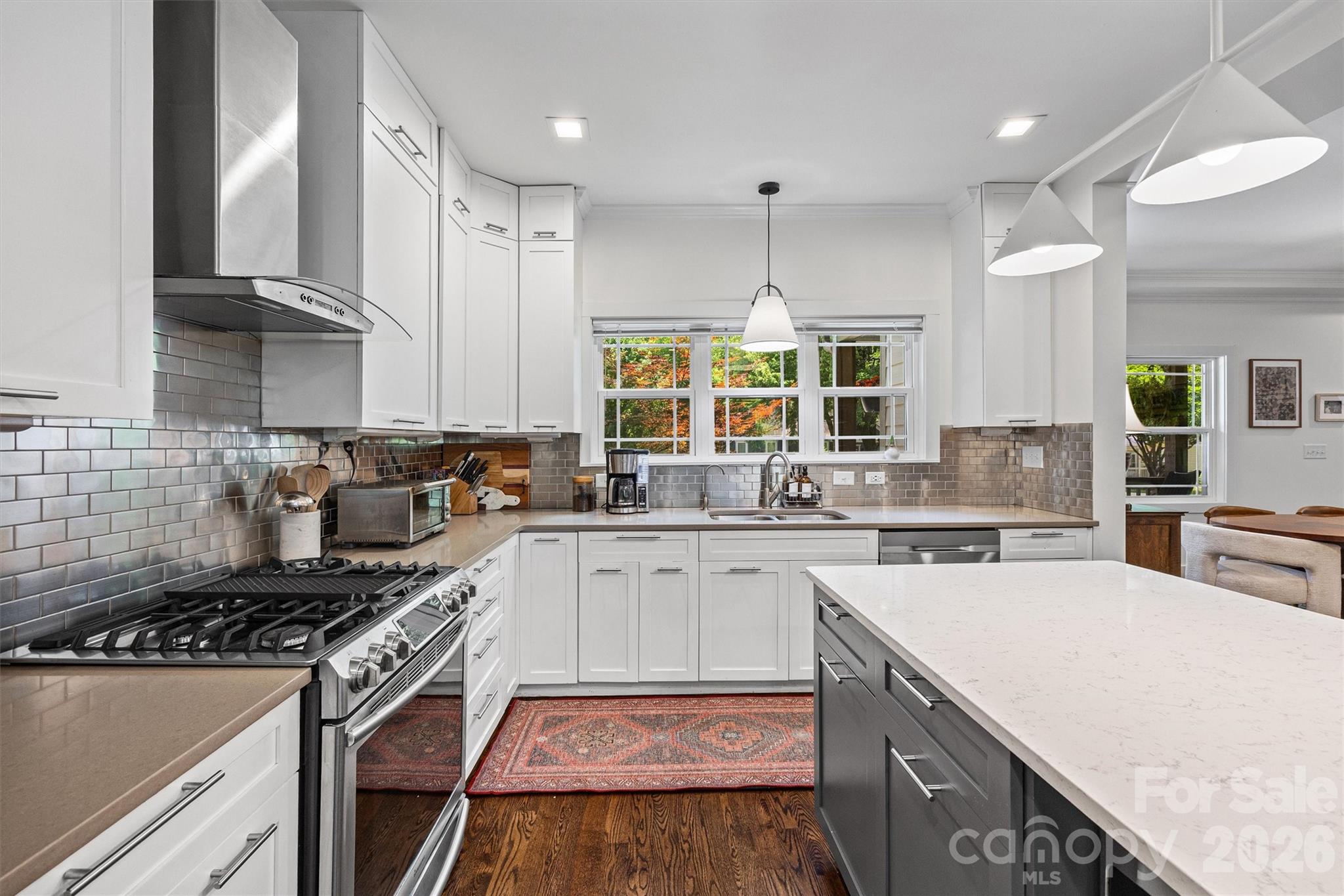 821 Woodside Avenue Property Photo 13