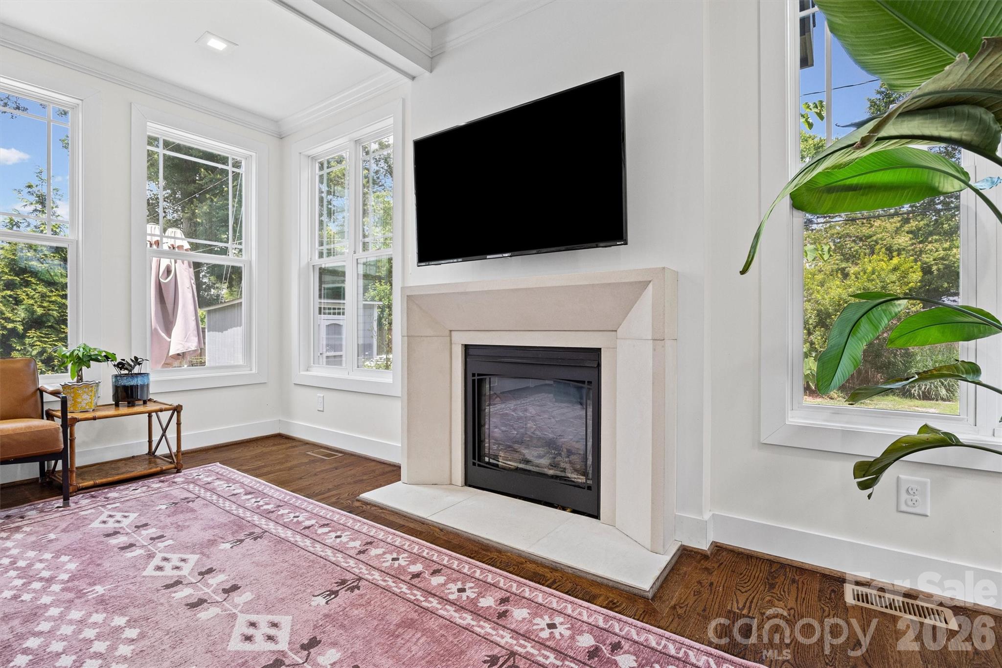 821 Woodside Avenue Property Photo 17