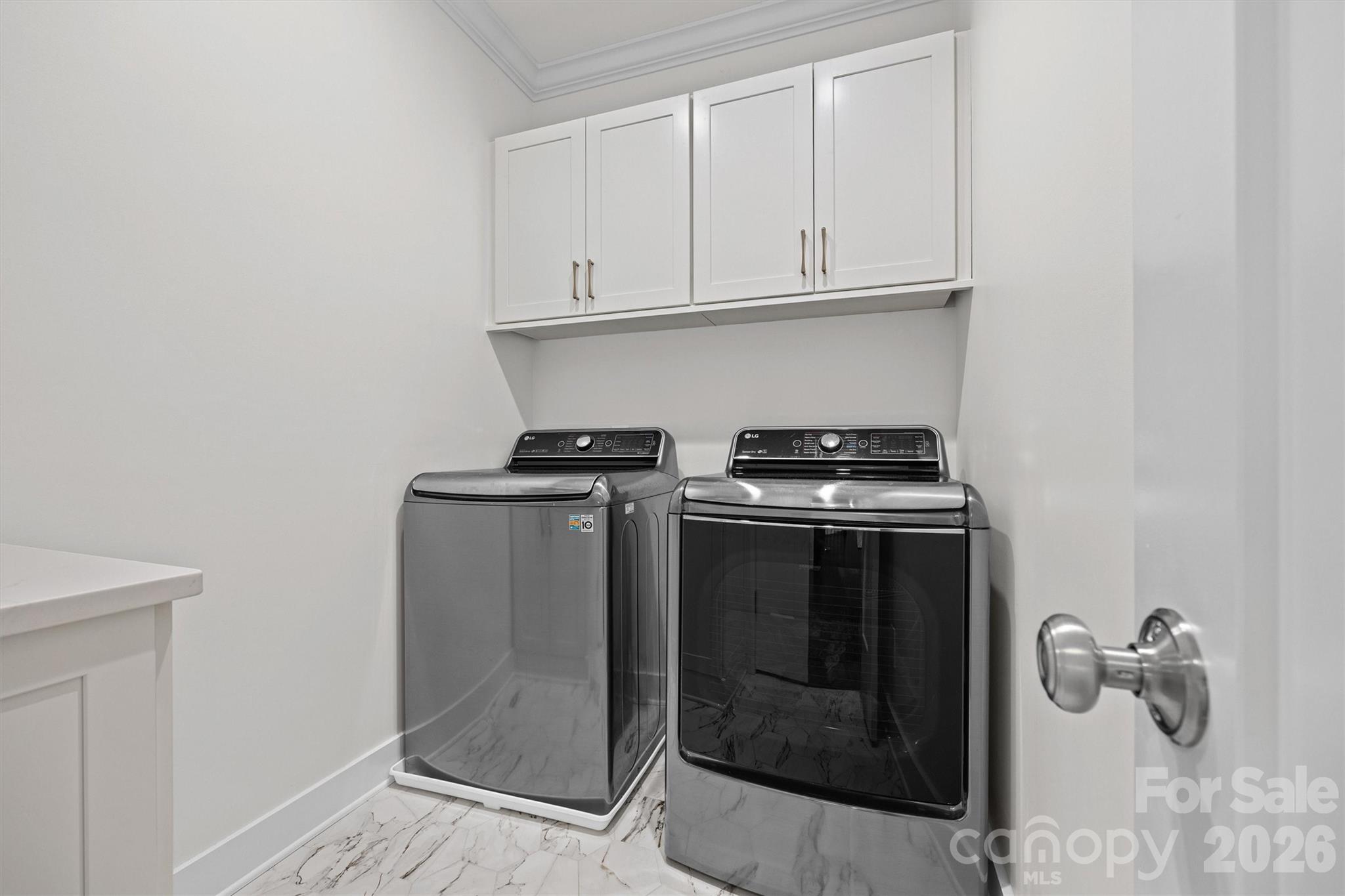 821 Woodside Avenue Property Photo 38