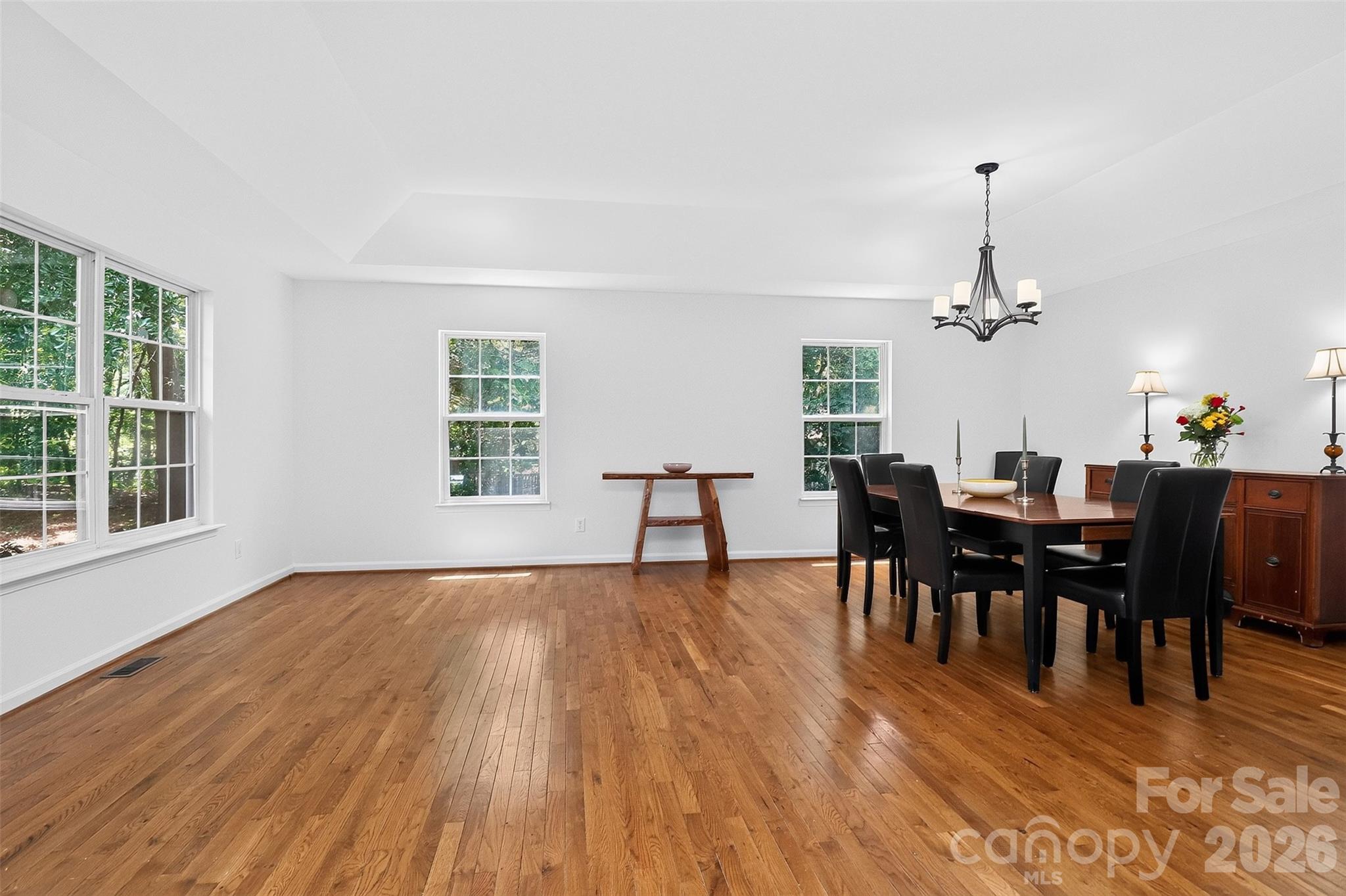 7912 Ritter Drive Property Photo 6