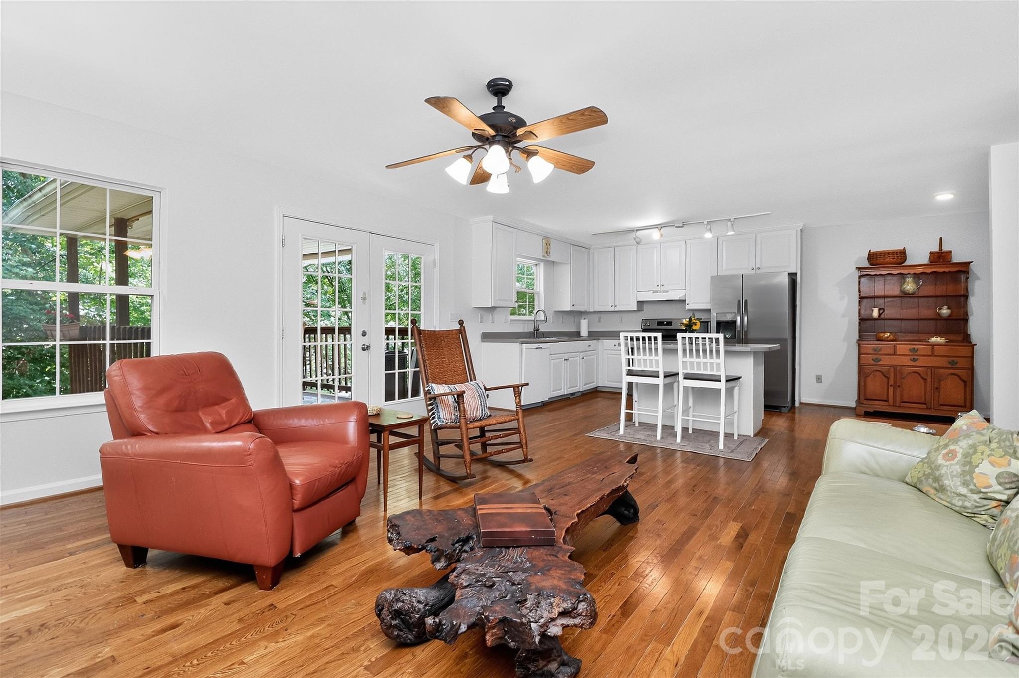 7912 Ritter Drive Property Photo 12