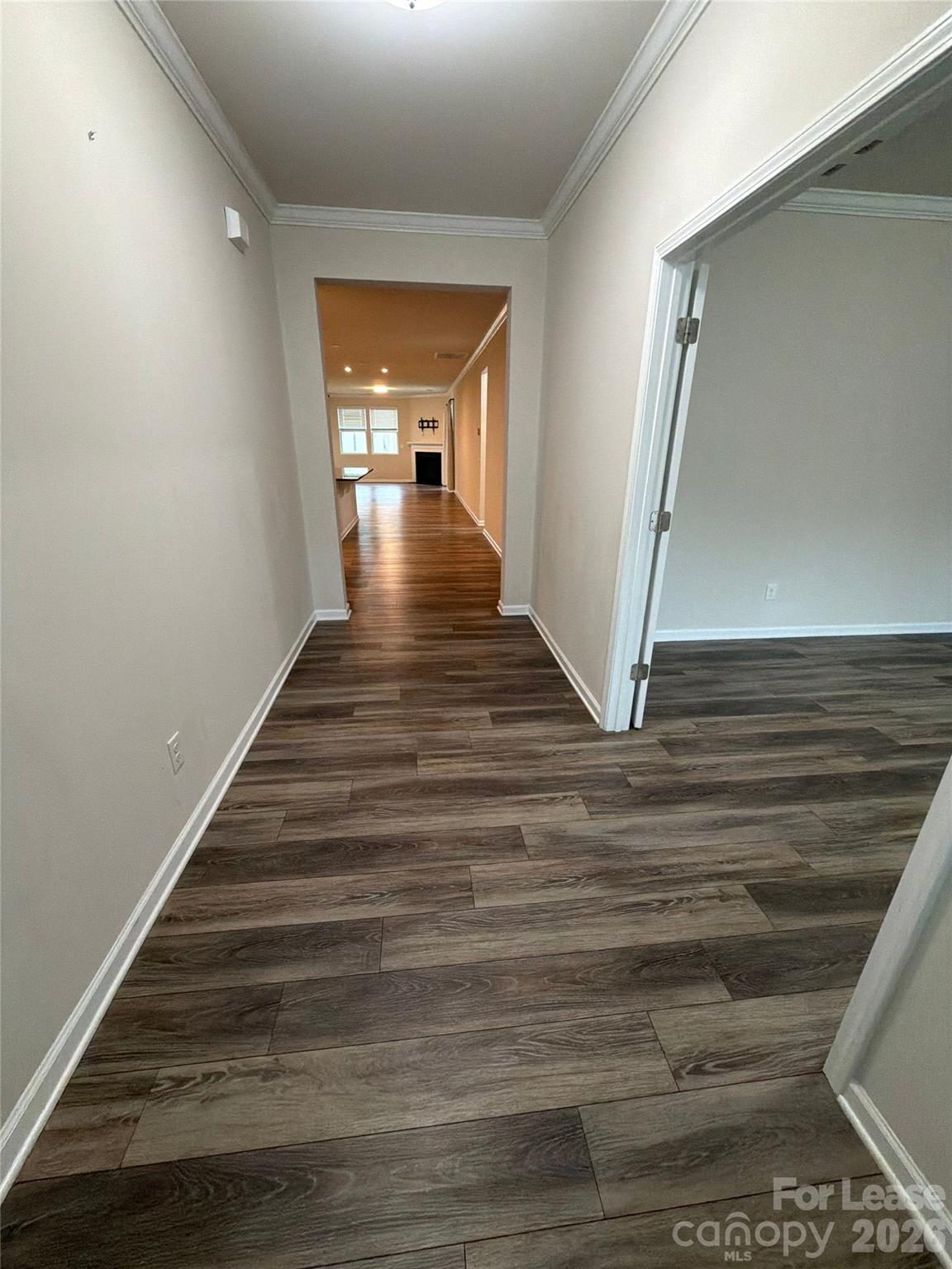 1008 Fairbrae Lane Property Photo 2
