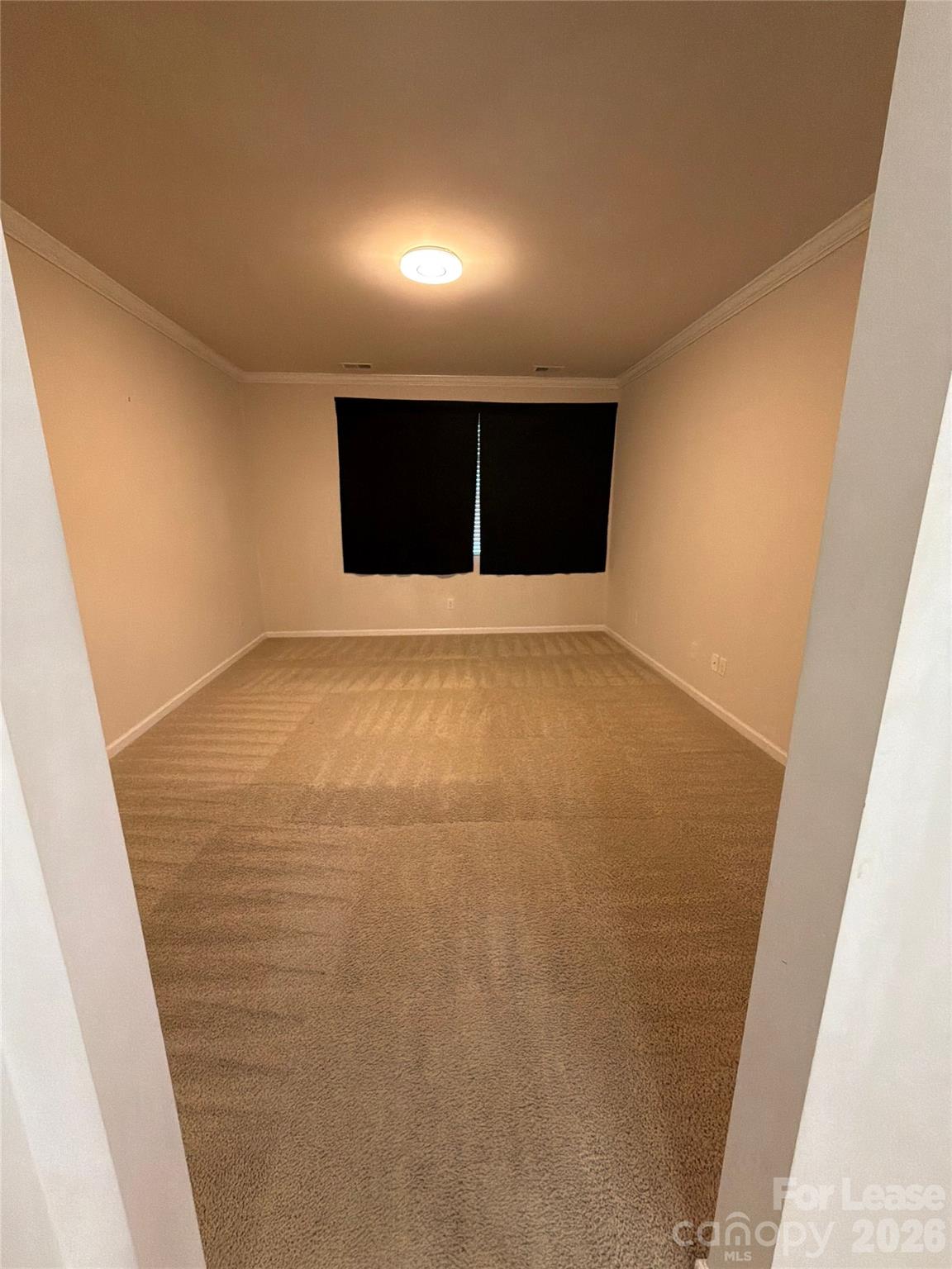 1008 Fairbrae Lane Property Photo 10