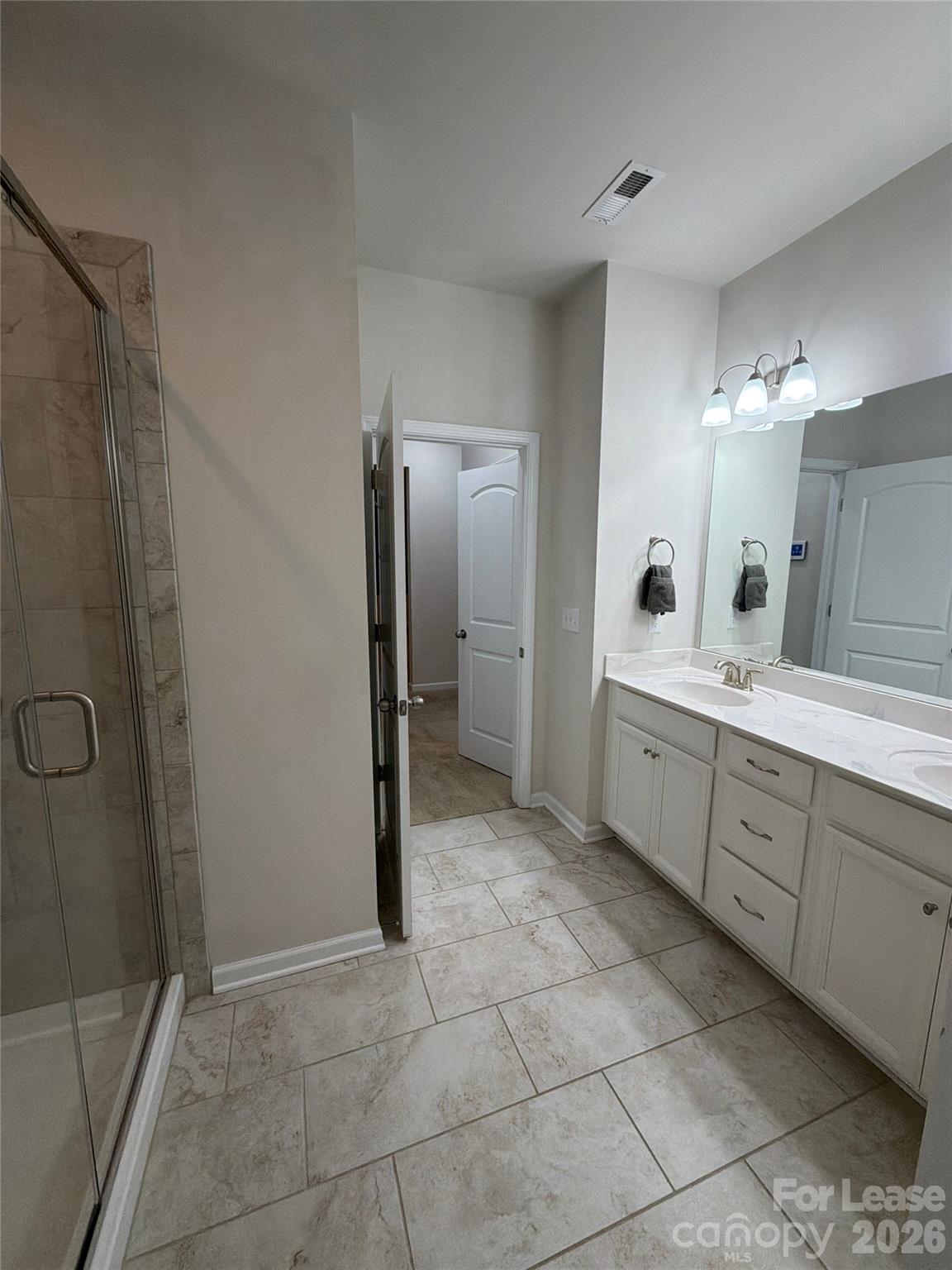 1008 Fairbrae Lane Property Photo 14