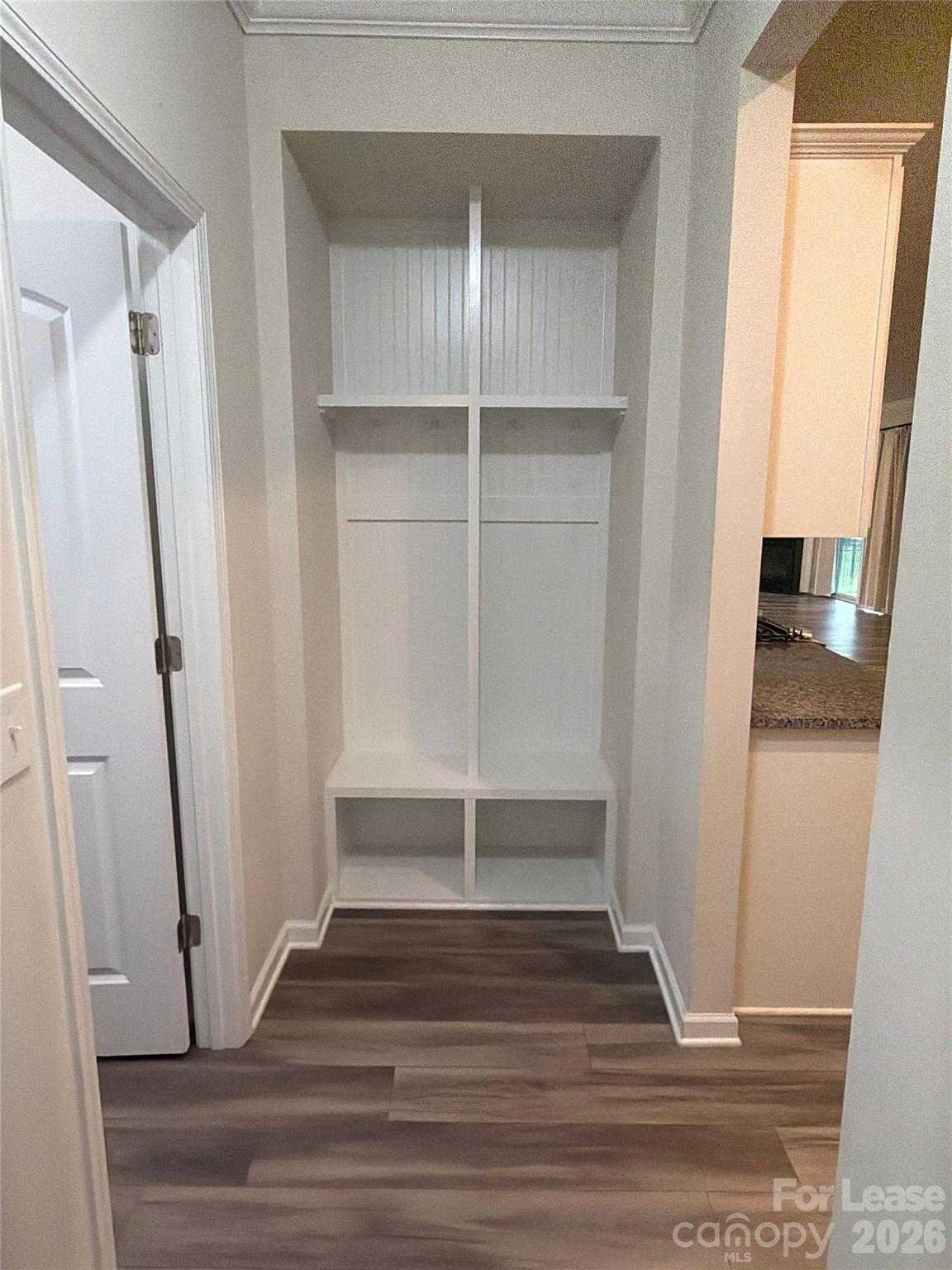 1008 Fairbrae Lane Property Photo 15