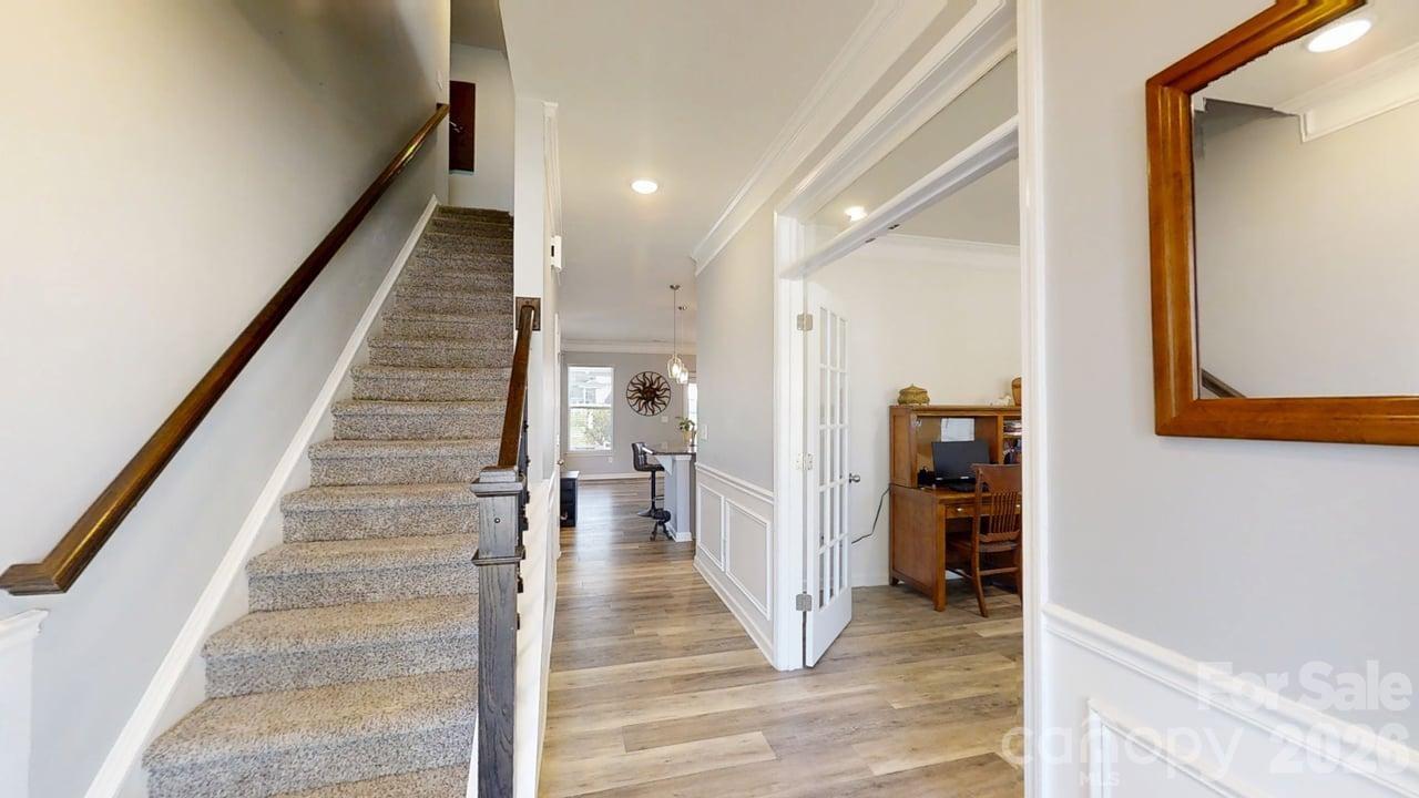 111 Lantern Acres Drive Property Photo 8